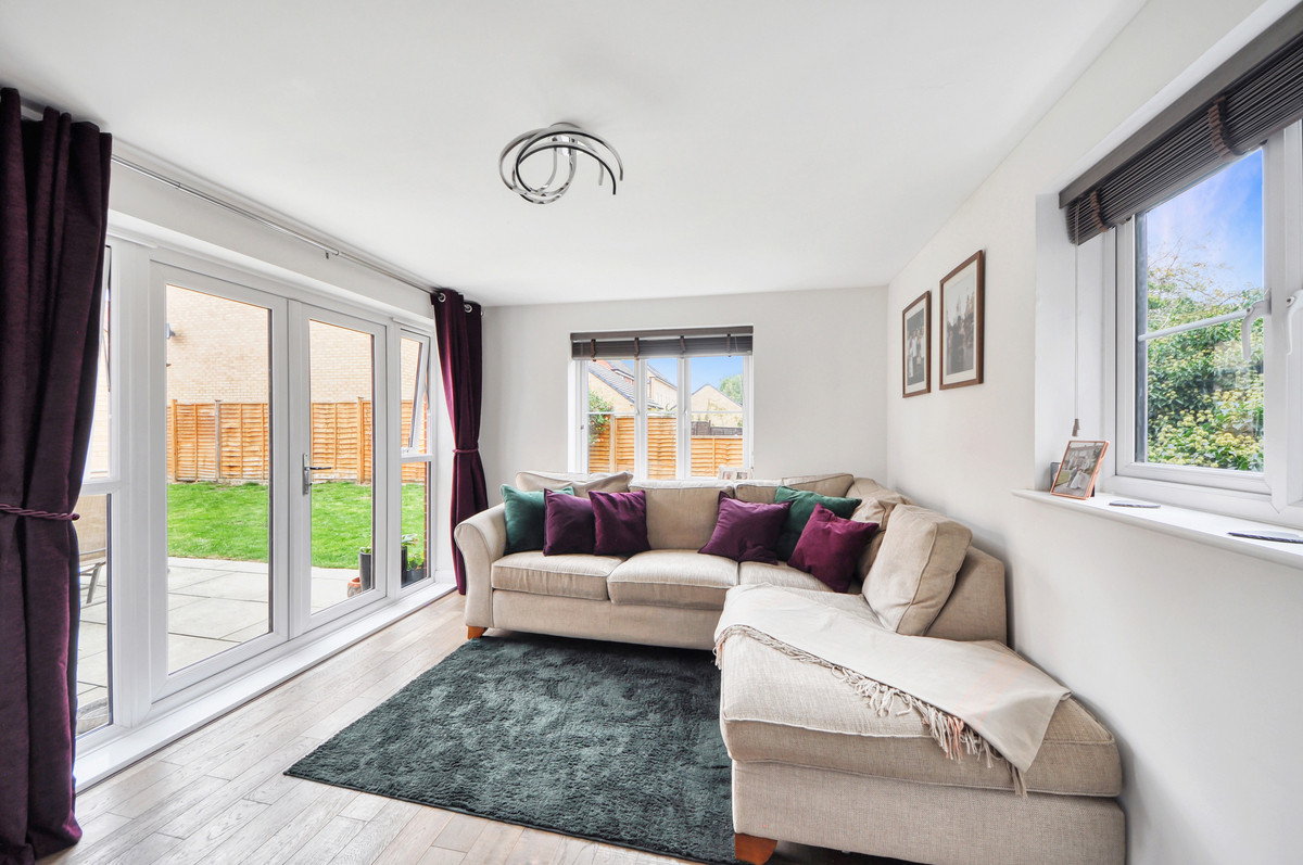 Coronel Close, Swindon, SN3, photo 5