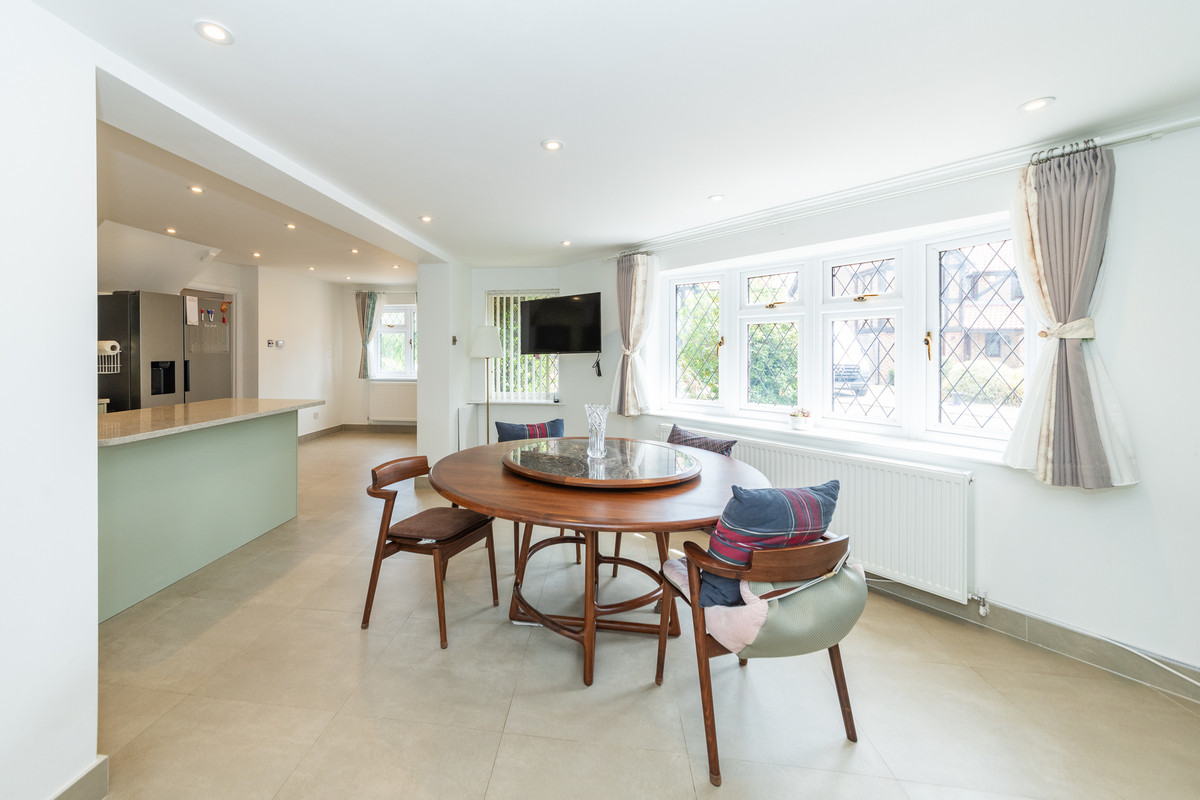 Hilmanton, Reading, RG6, photo 2
