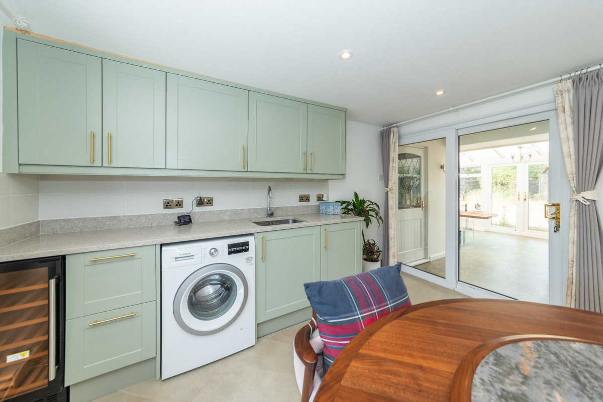 Hilmanton, Reading, RG6, photo 32