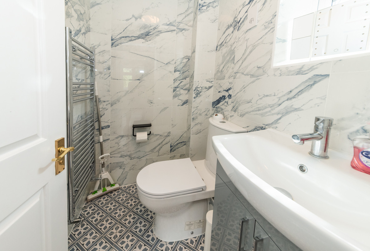 Hilmanton, Reading, RG6, photo 36