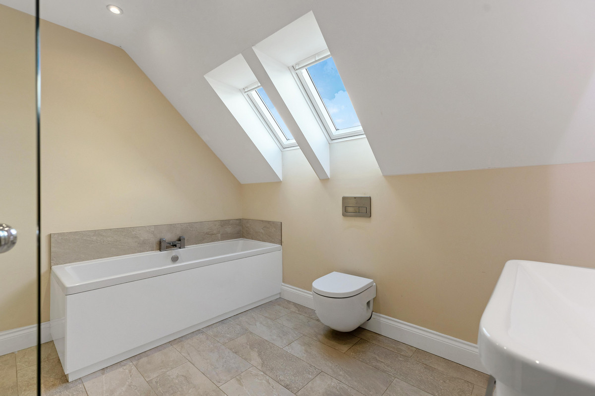 The Ridge, Thatcham, RG18, photo 6