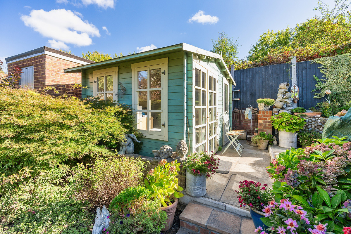 Harrow Road, Ashford, TW14, photo 13