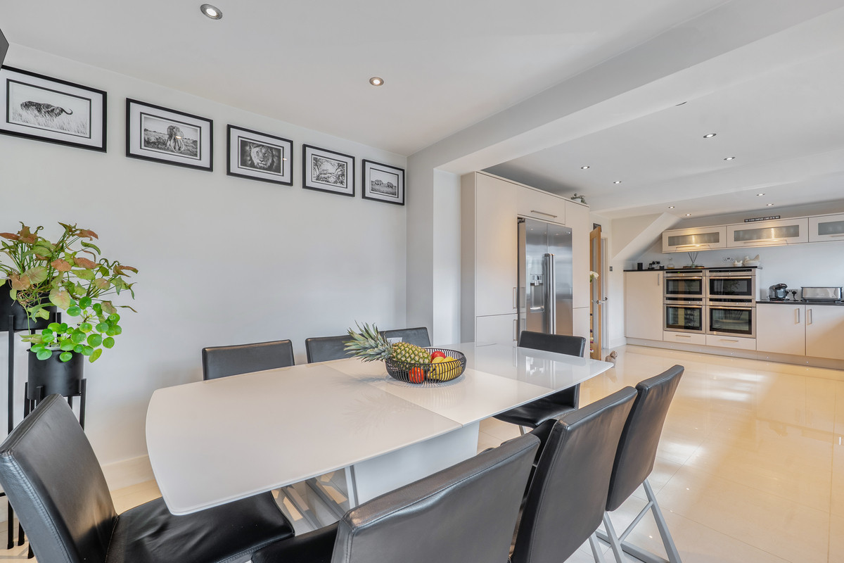 Hall Lane, Yateley, GU46, photo 4