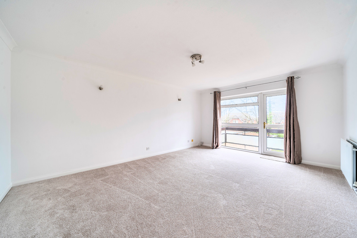 Hillbrook Gardens, Weybridge, KT13, photo 5