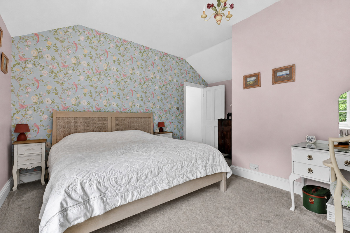 Church Lane, Reading, RG7, photo 9