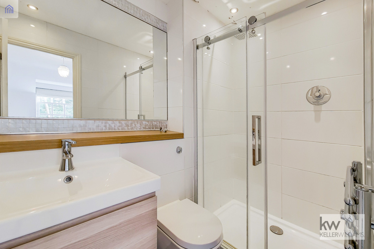 Grosvenor Place Vale Road, Weybridge, KT13, photo 14