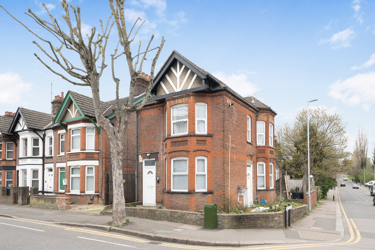 Park Street, Luton, LU1