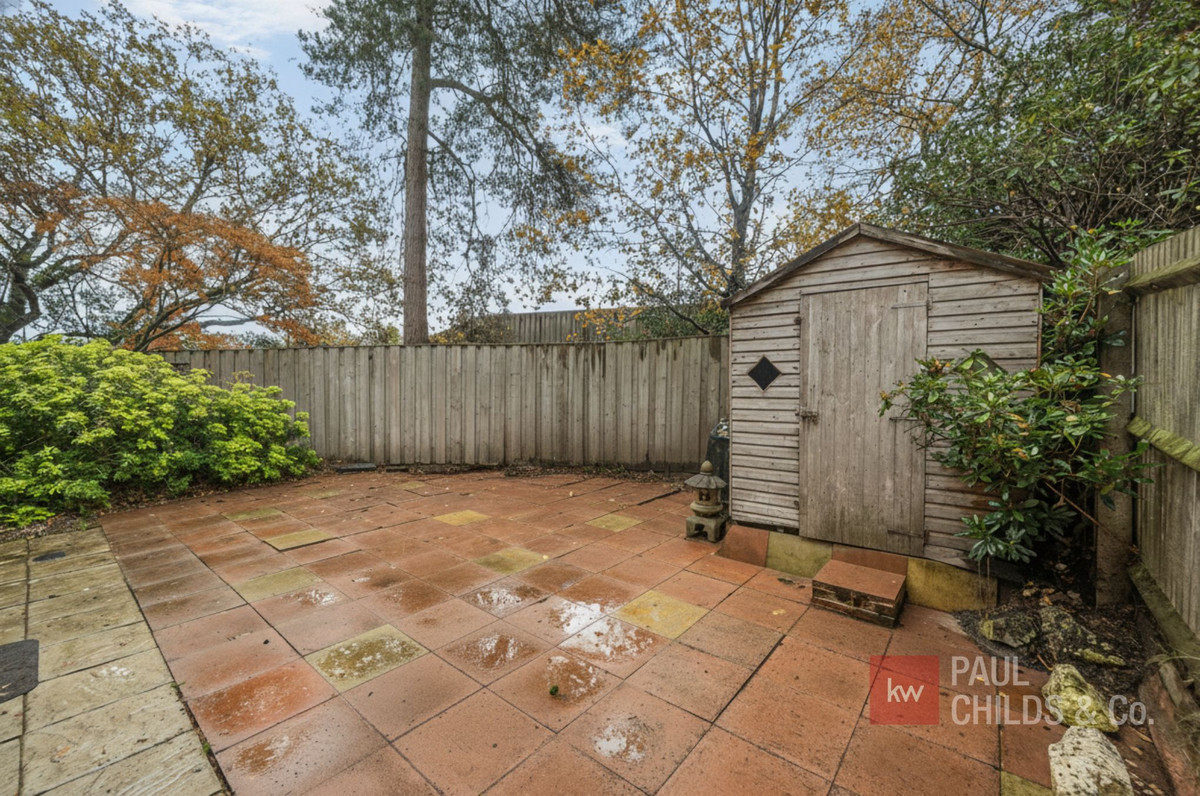 Butler Road, Bagshot, GU19, photo 16