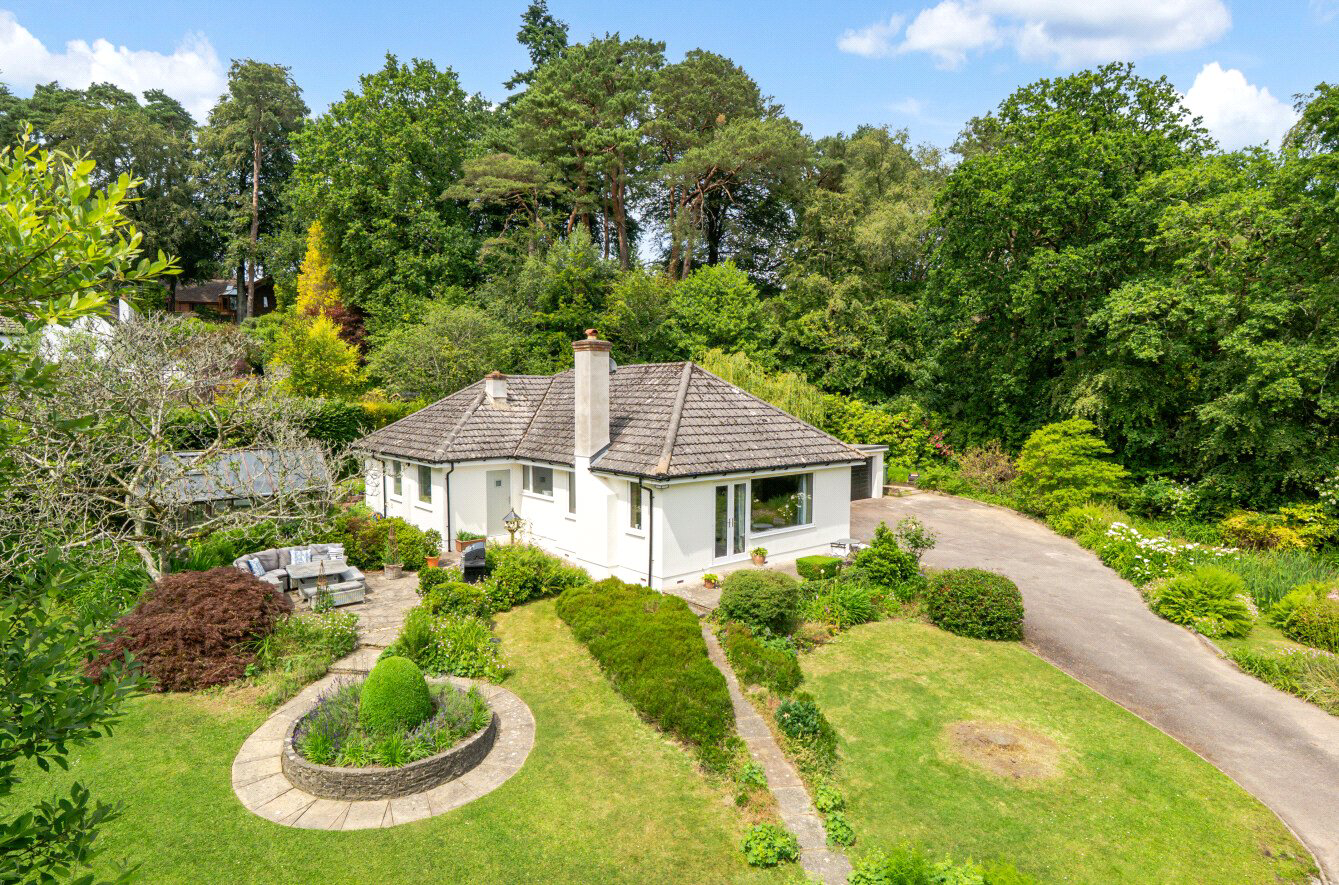 Higher Broad Oak Road, West Hill, Devon, EX11