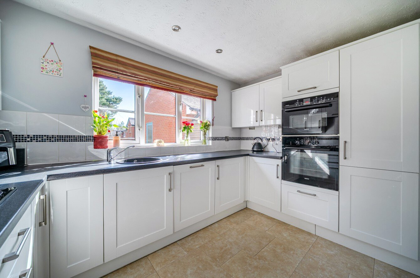 Etonhurst Close, Clyst Heath, Exeter, EX2, photo 4
