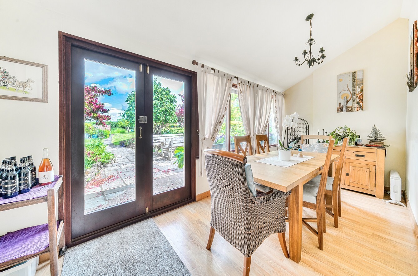 Fawns Cottage, Bishops Court Lane, Clyst St. Mary, Exeter, EX5, photo 2