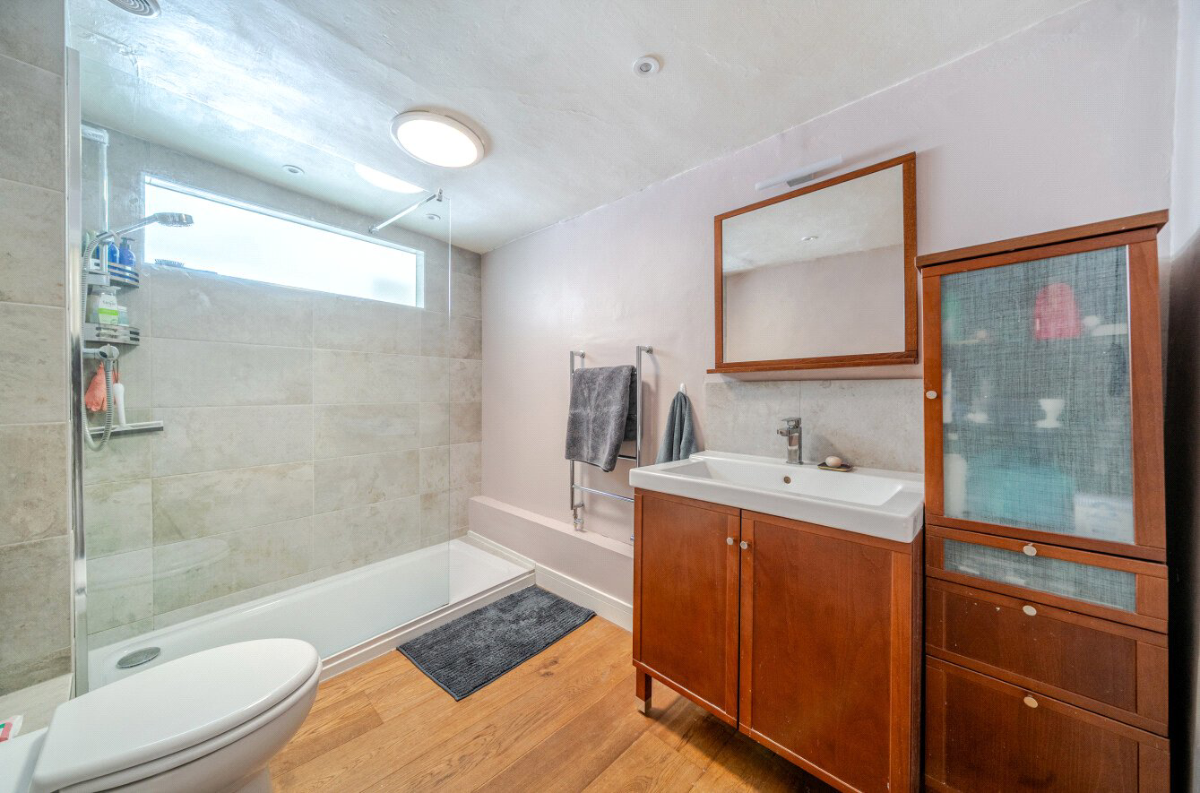 Bedroom 1 En-Suite
