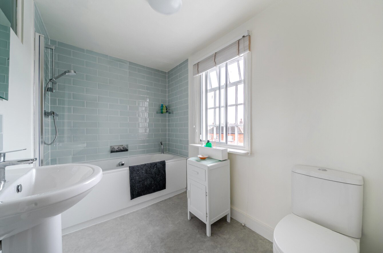 Bed 2 En-Suite