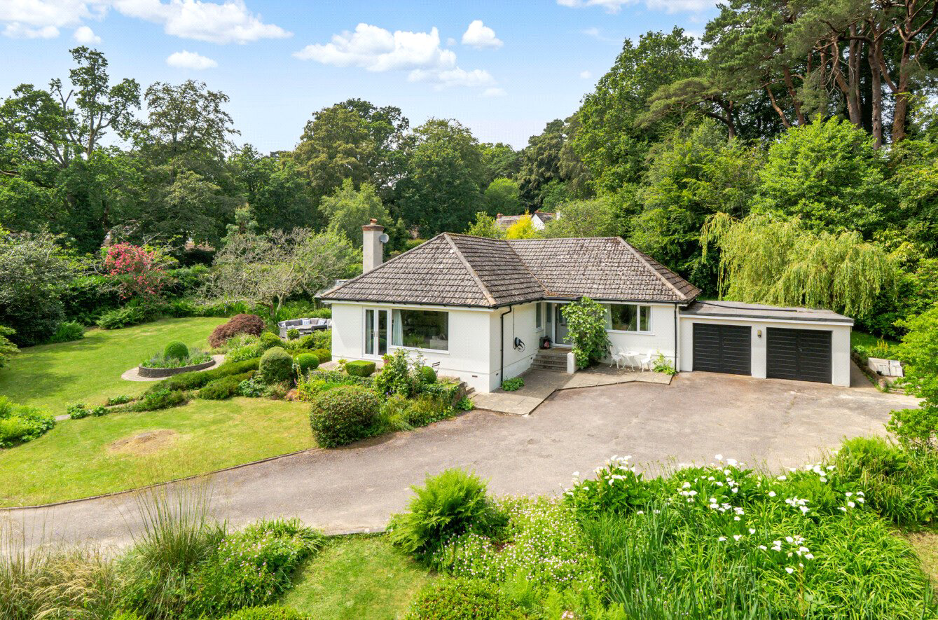 Higher Broad Oak Road, West Hill, Devon, EX11