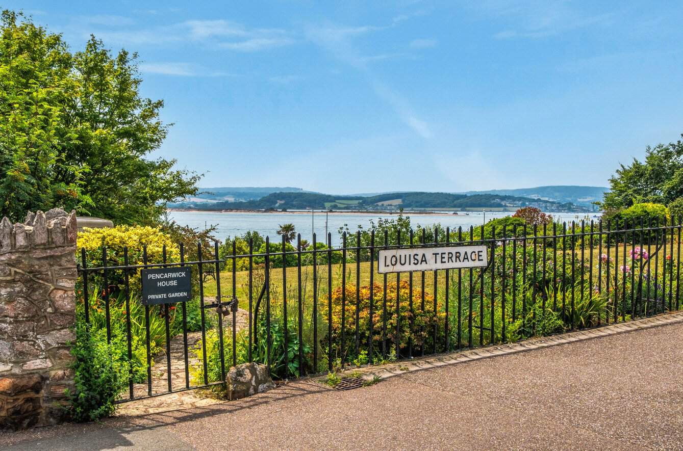 Private Gardens