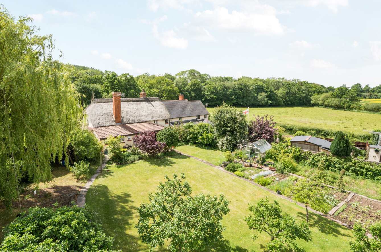 Fawns Cottage, Bishops Court Lane, Clyst St. Mary, Exeter, EX5