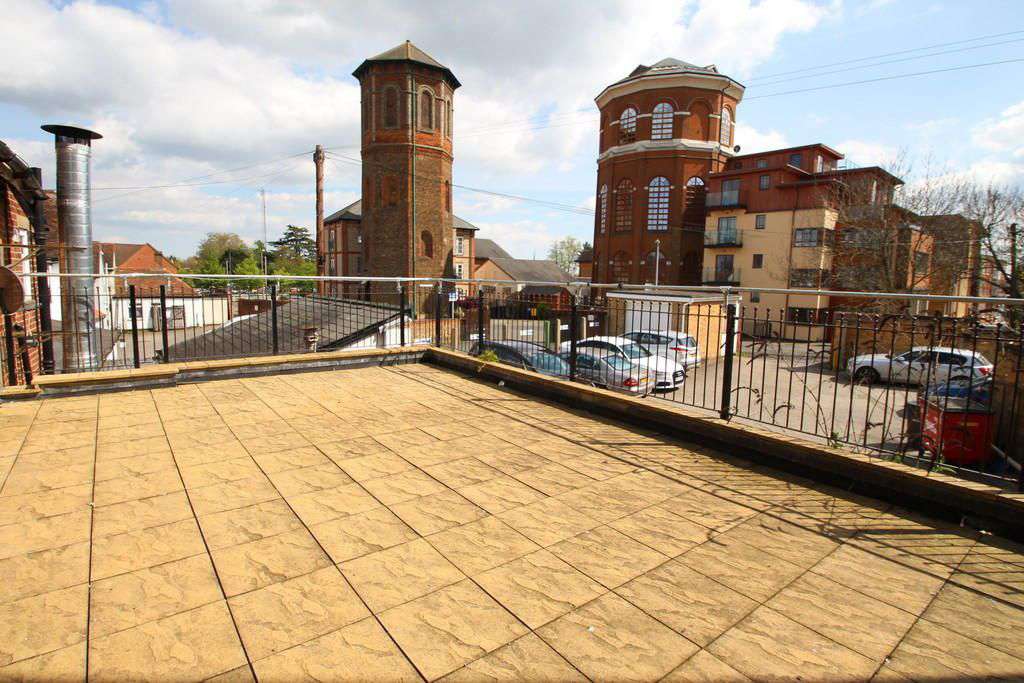 Coggeshall Road, Braintree, CM7 9BY
