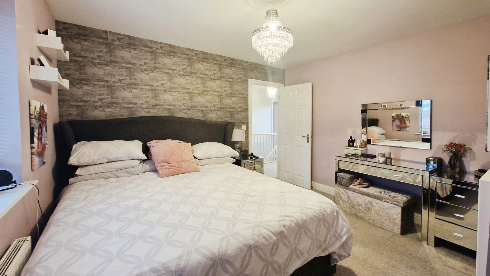 Haddesley Road, Little Canfield, Dunmow, CM6 1FB, photo 16
