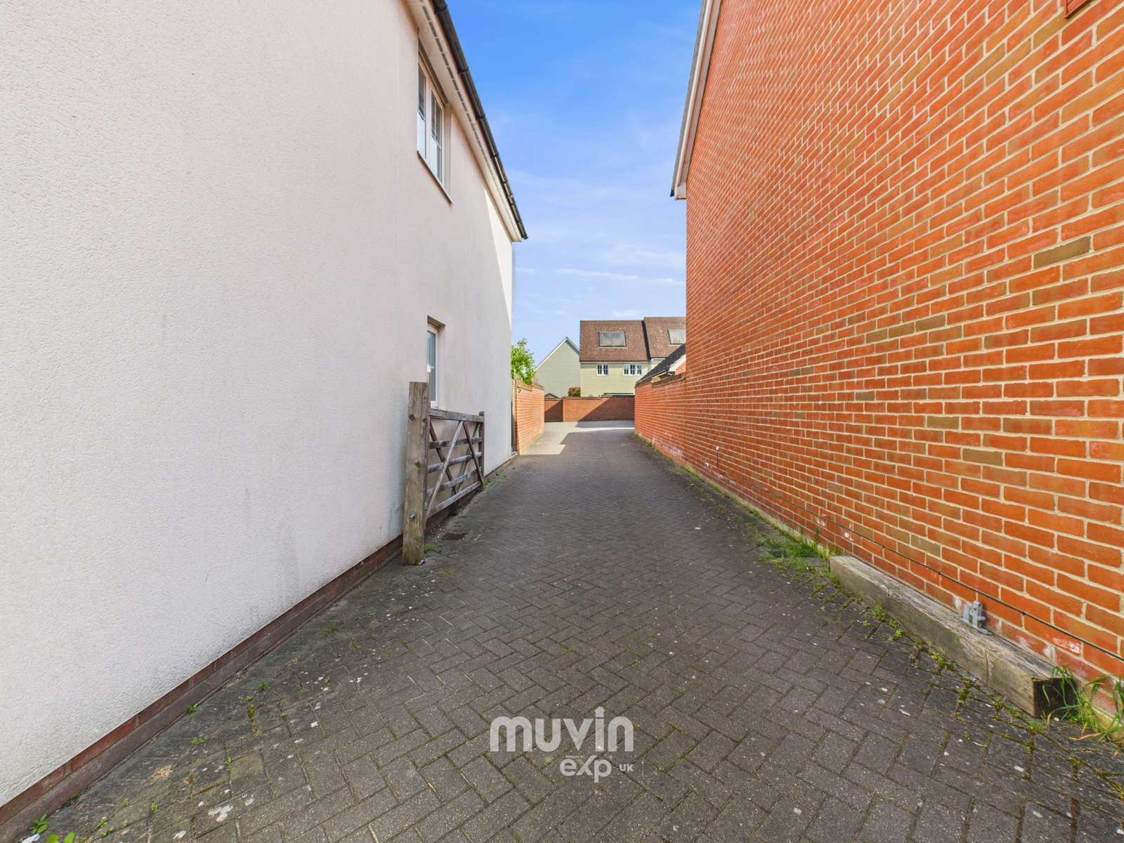 Farmer Close, Little Canfield, Dunmow, CM6 1HX, photo 14