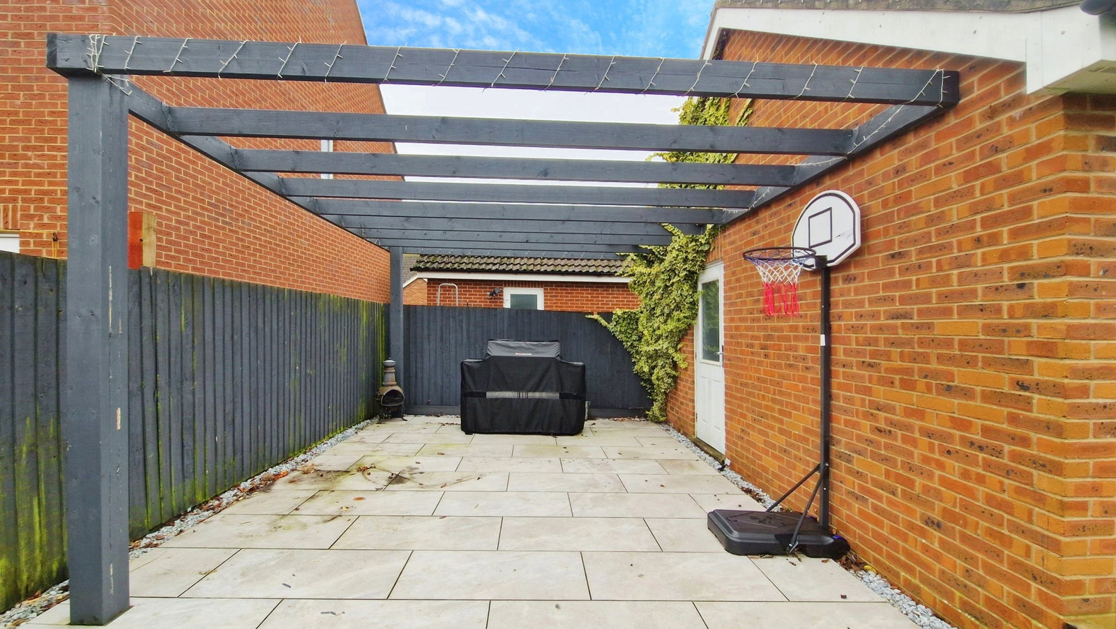 Haddesley Road, Little Canfield, Dunmow, CM6 1FB, photo 23