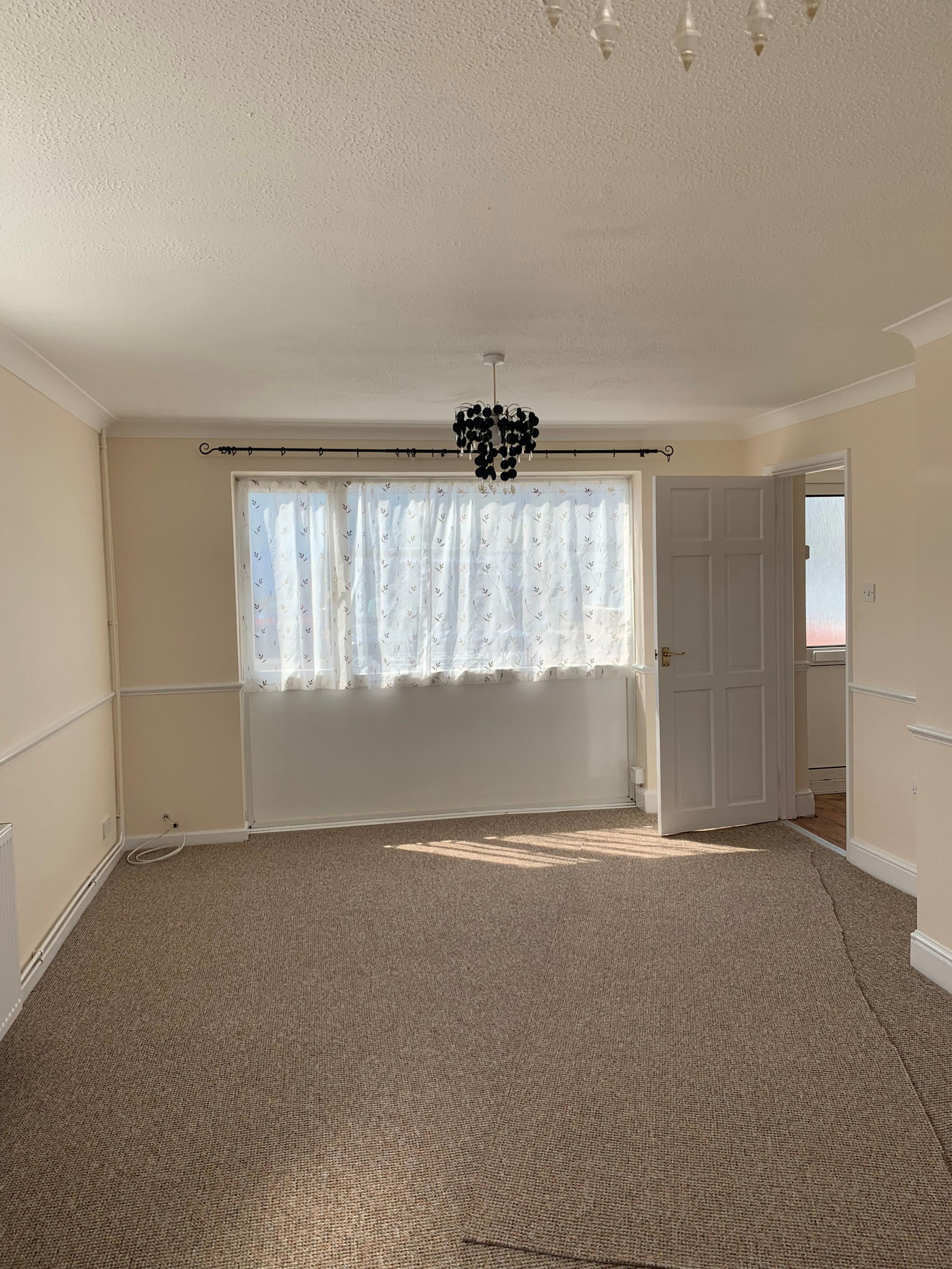 Almond Close, Clacton-on-sea, CO15 2BW, photo 2