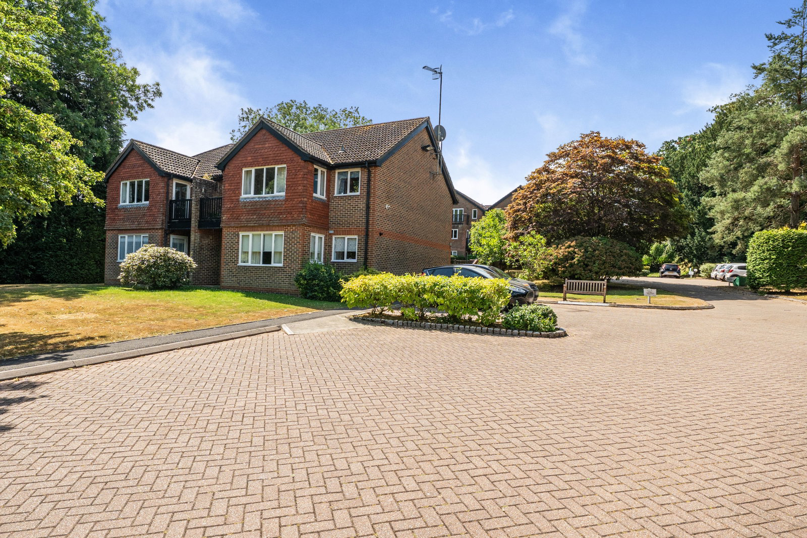 Oakwood Park, Hartfield Road, Forest Row