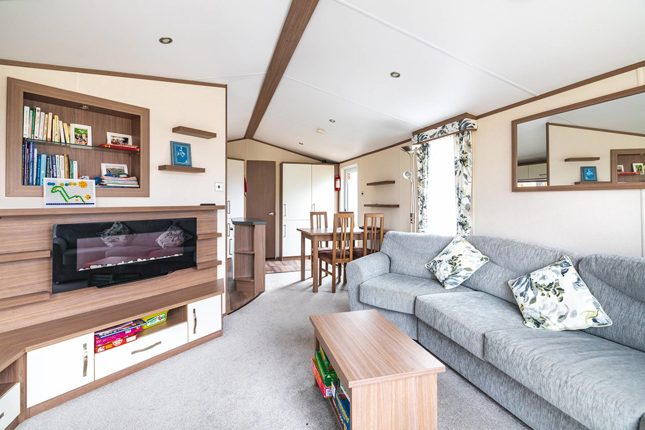 Loch Ness Lodge Retreat Market Hill, Fort Augustus, PH32 4DS, photo 5