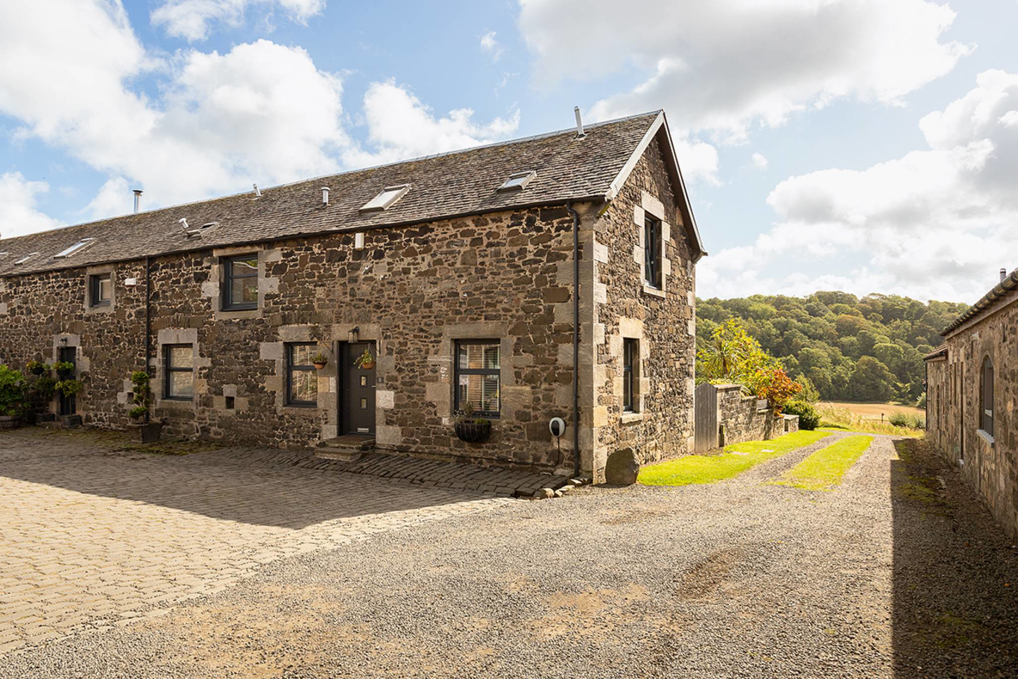 Spencerfield Steadings, Hillend, Inverkeithing, KY11 9LA