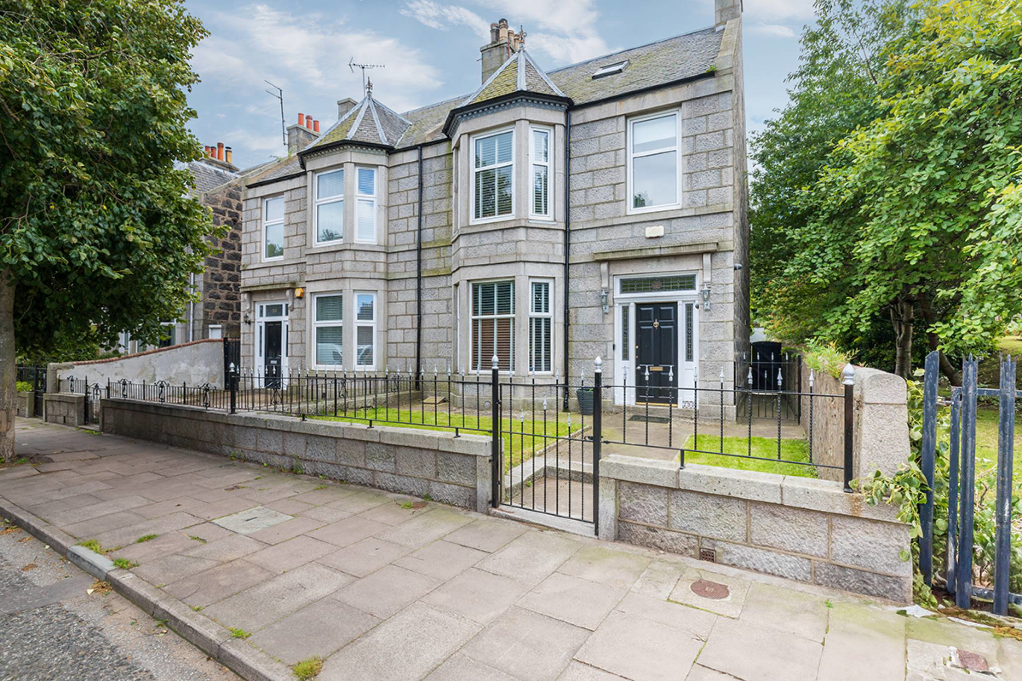 Victoria Road, Aberdeen, AB11 9NU