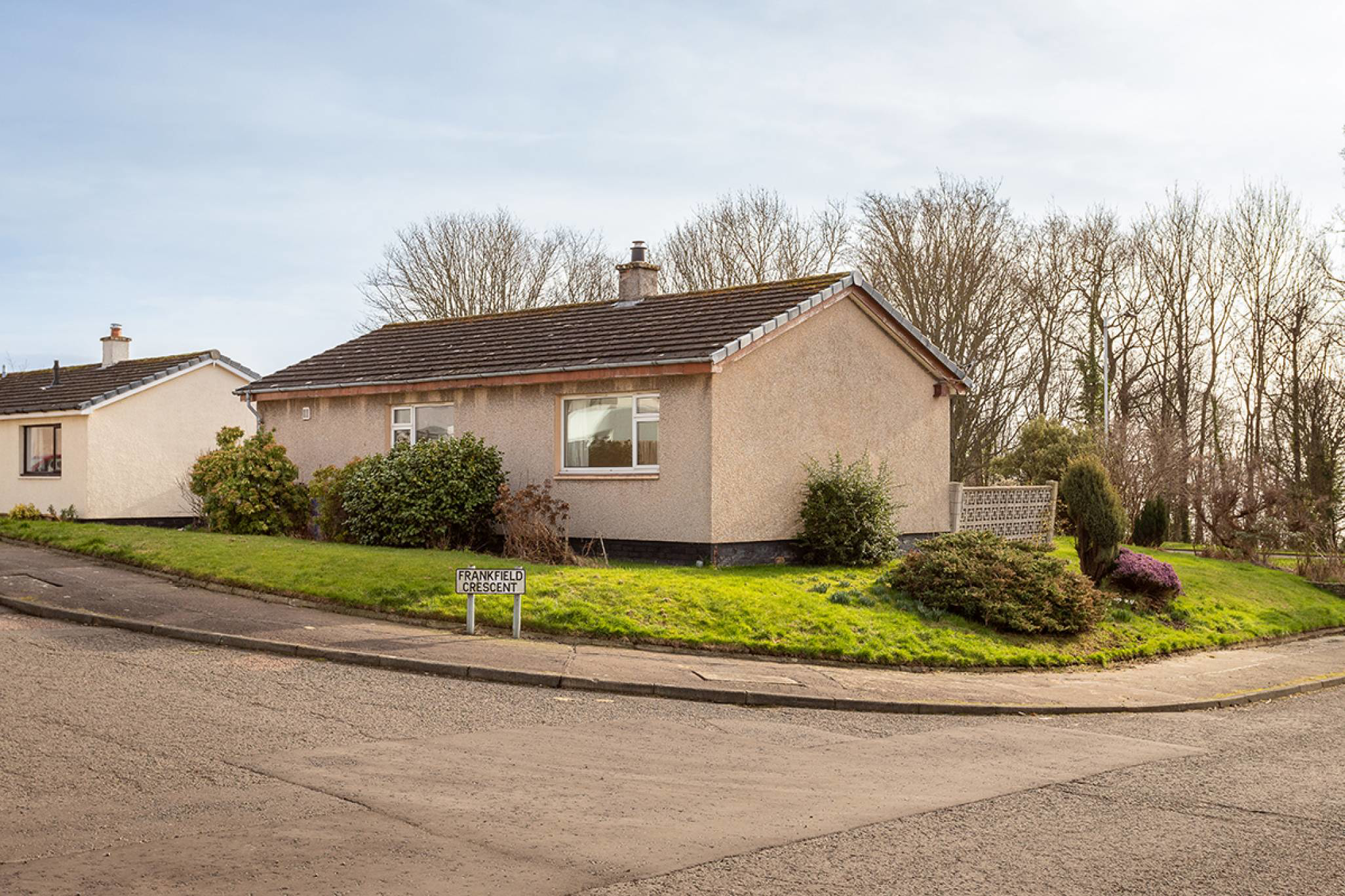 Frankfield Crescent, Dalgety Bay, Dunfermline, KY11 9LW