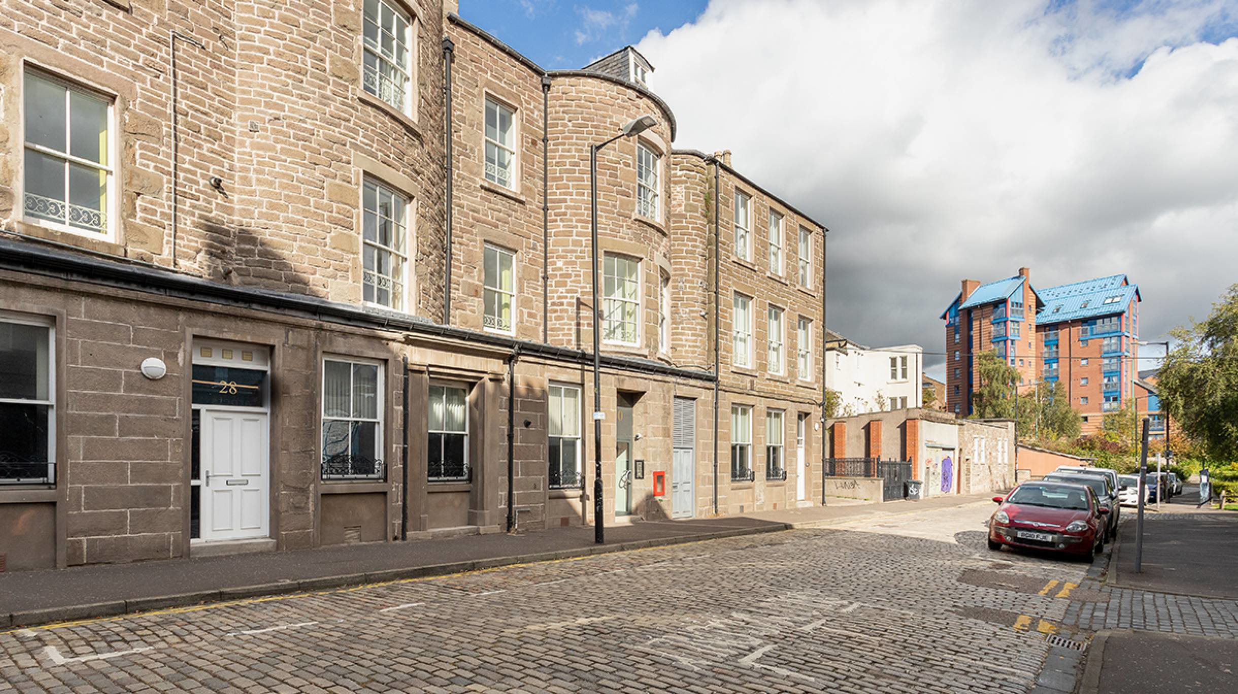 Cowgate, Dundee, DD1 2JH