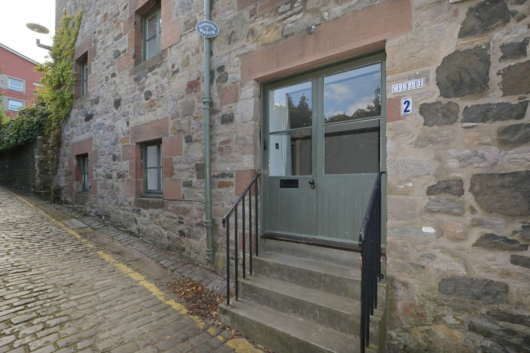 Campbells Close, Old Town, Edinburgh, EH8 8JJ