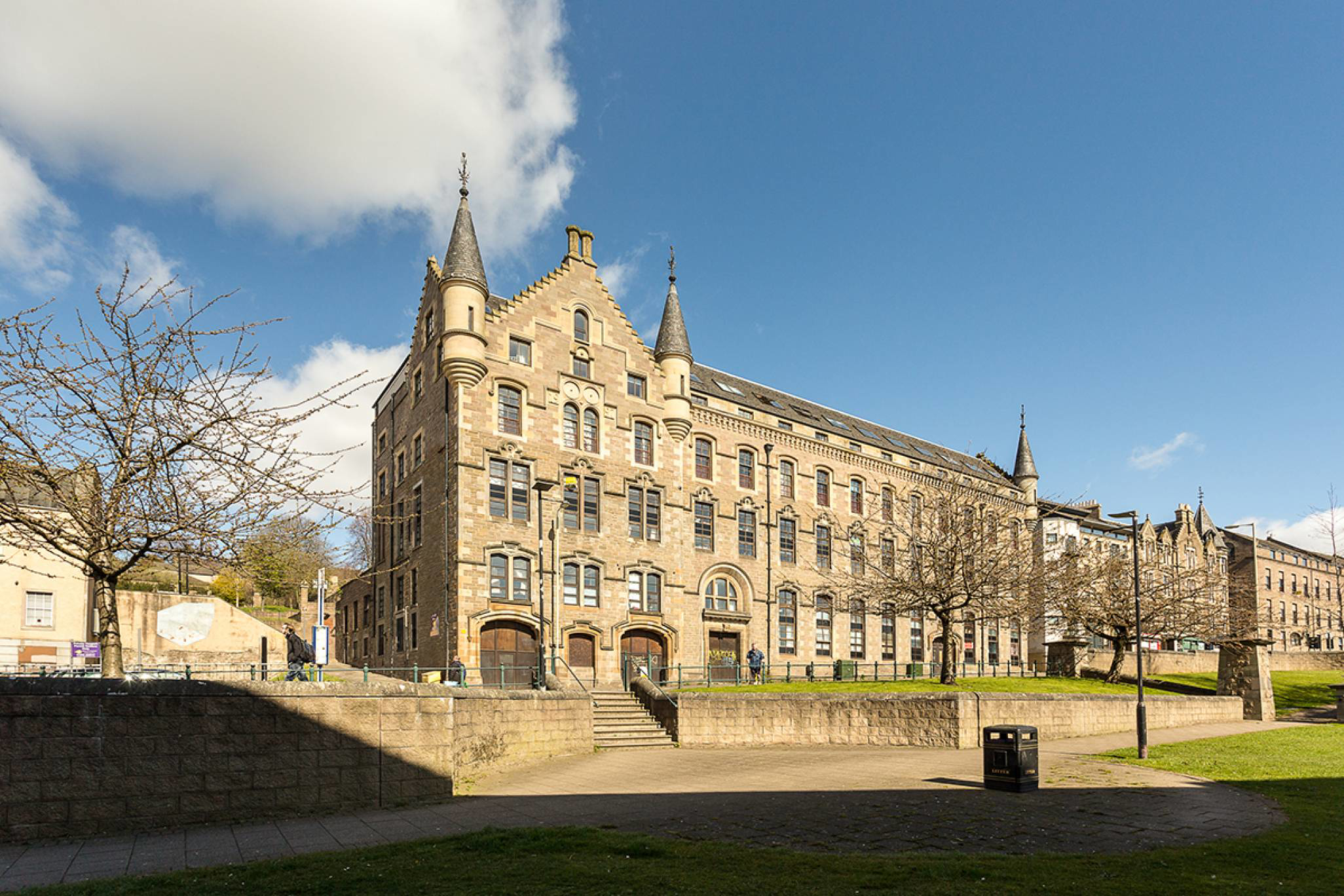 Bonnethill Place, Dundee, DD1 2AD