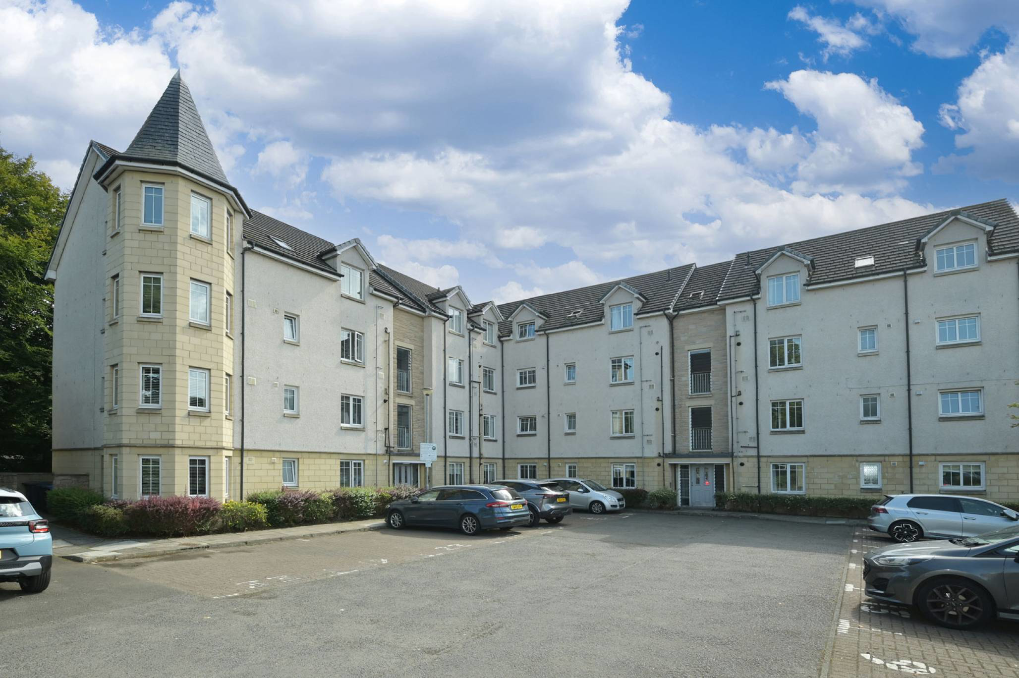 Quarrywood Court, Livingston, West Lothian, EH54 6AZ