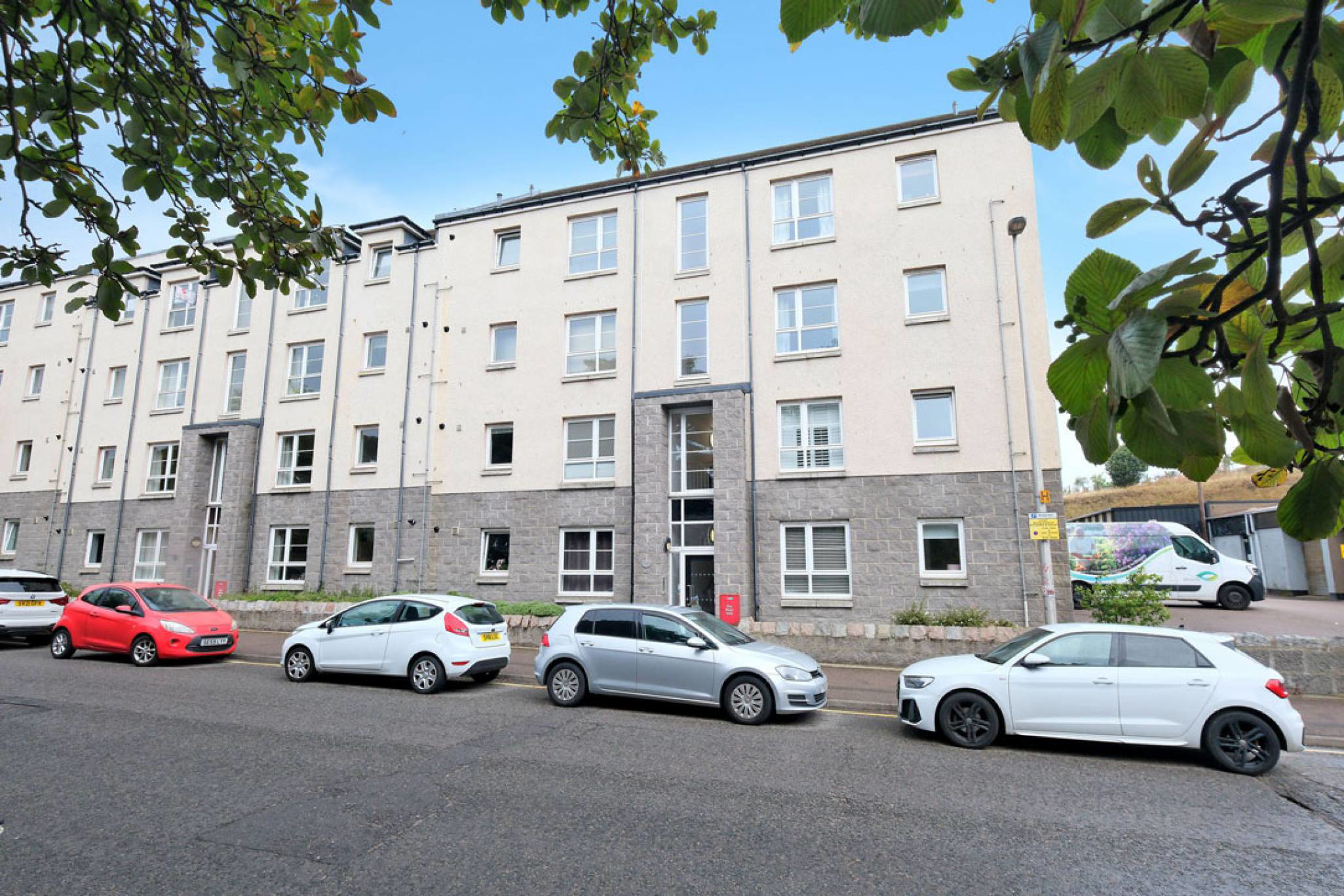 105 Urquhart Road, Aberdeen, AB24 5JS