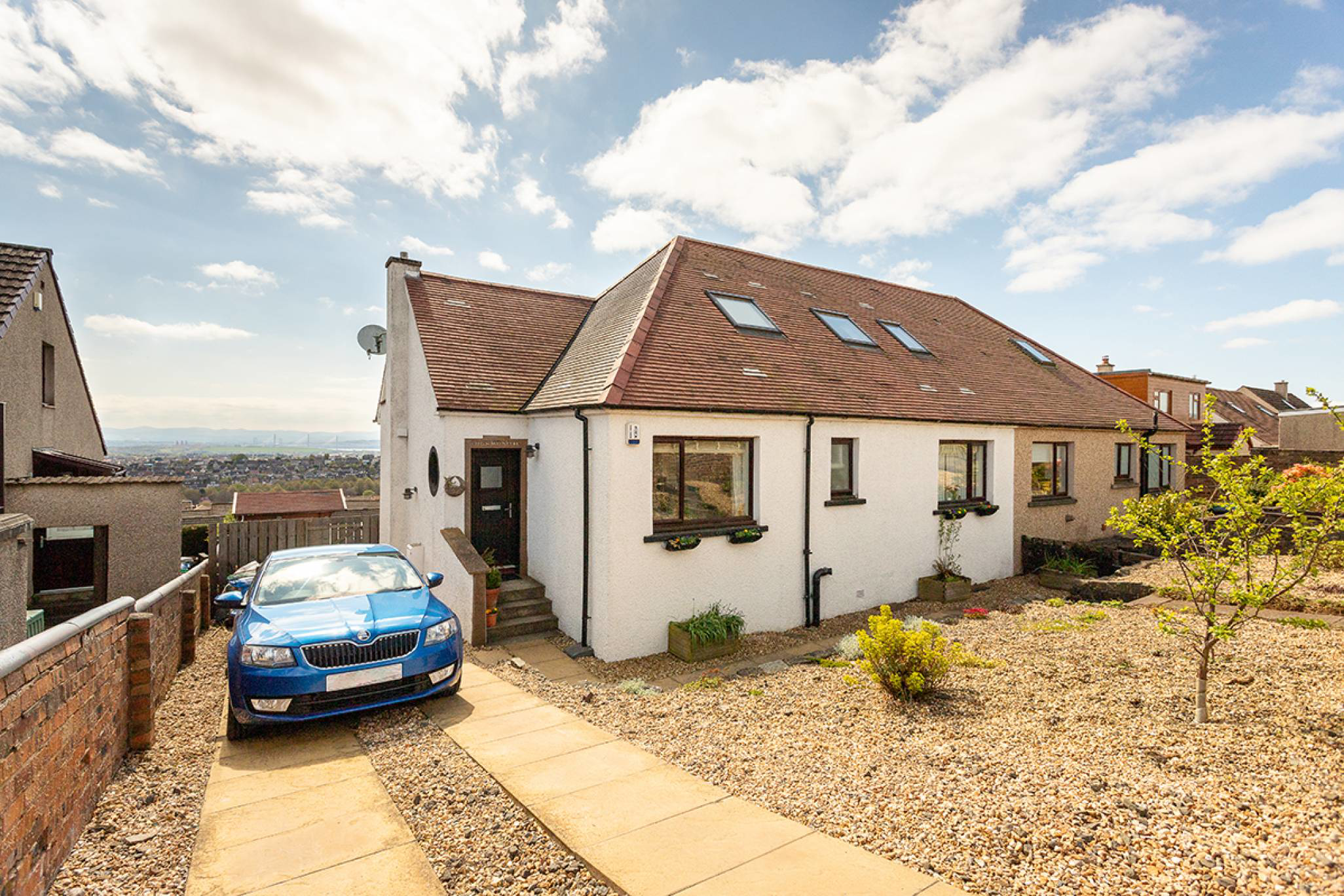 Kingseat Road, Dunfermline, Fife, KY12 0DD