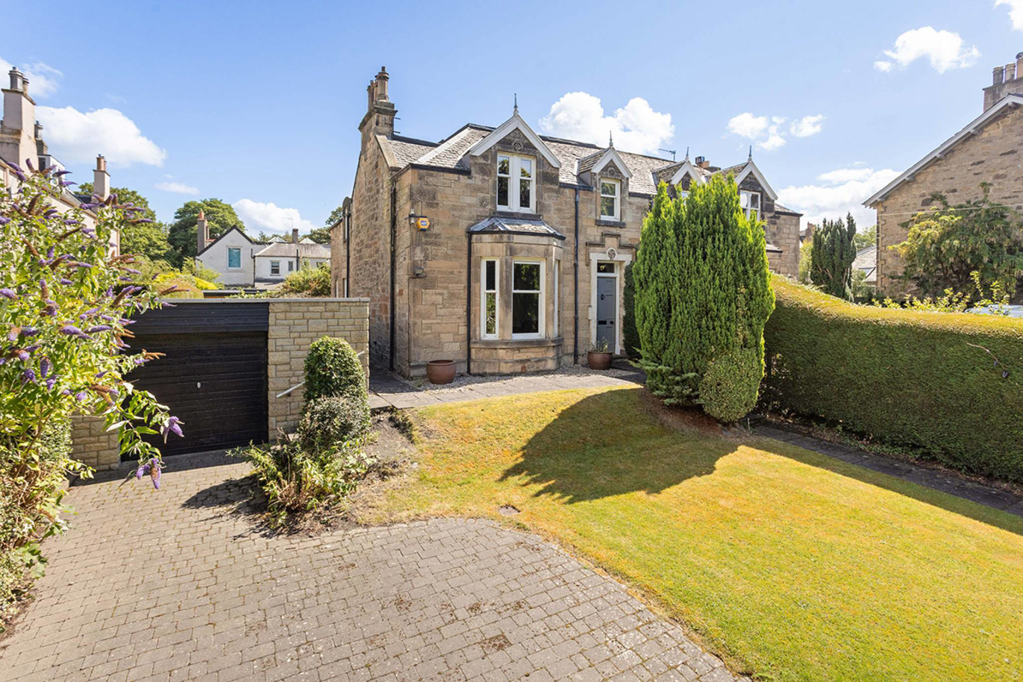 Duddingston Park, Edinburgh, EH15 1JN