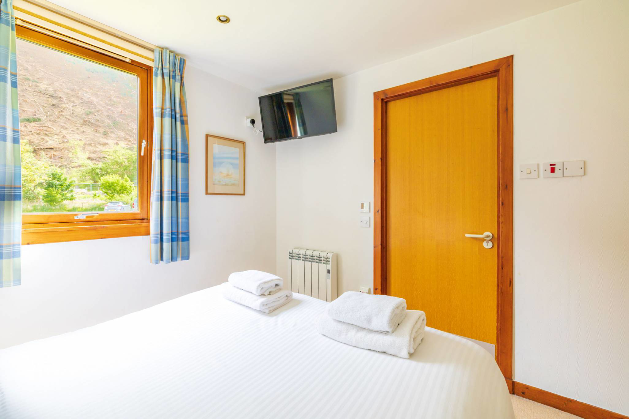 Invergarry Lodges, South Laggan, Spean Bridge, PH34 4EA, photo 8