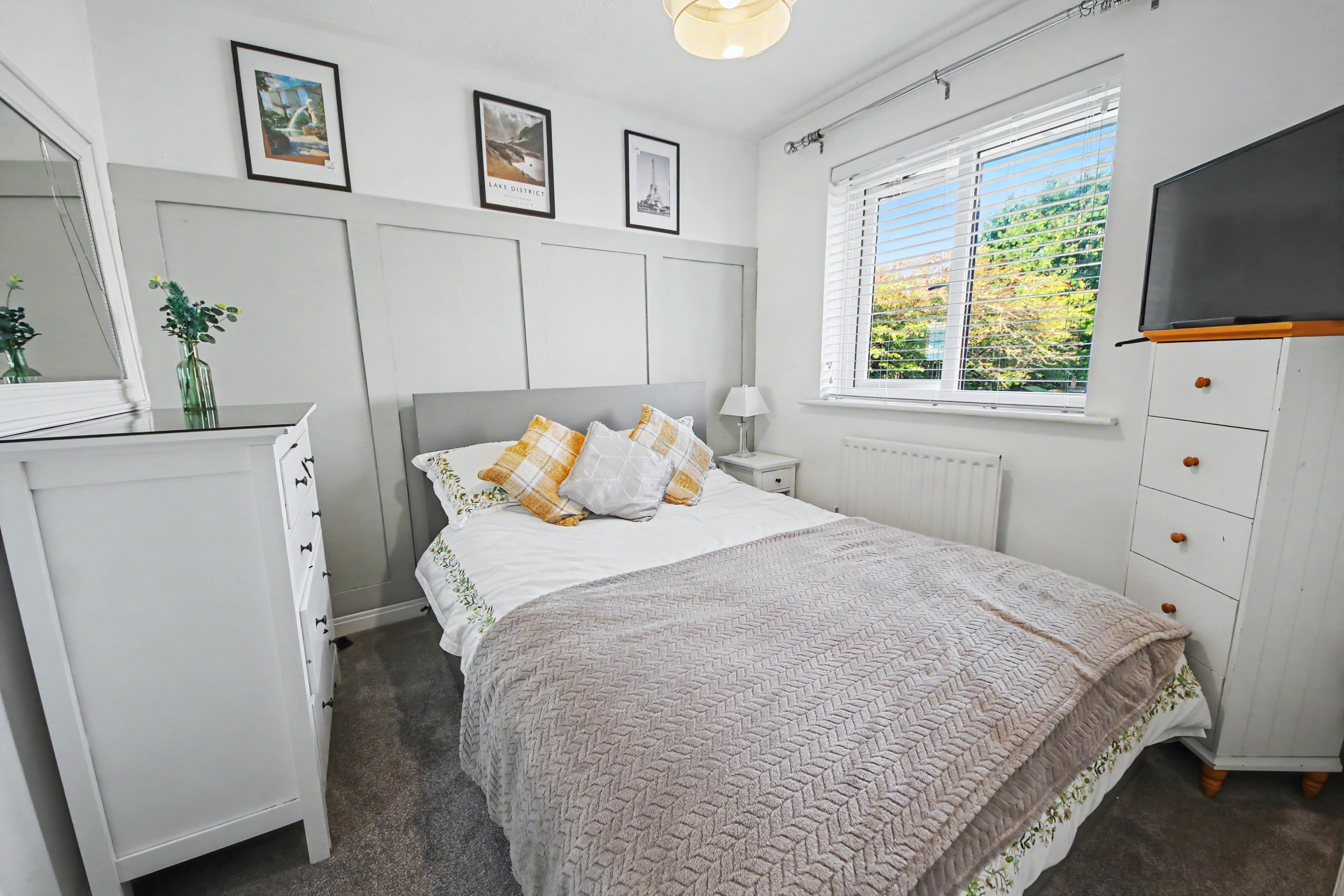 Wainwright Gardens, Hedge End, SO30, photo 8