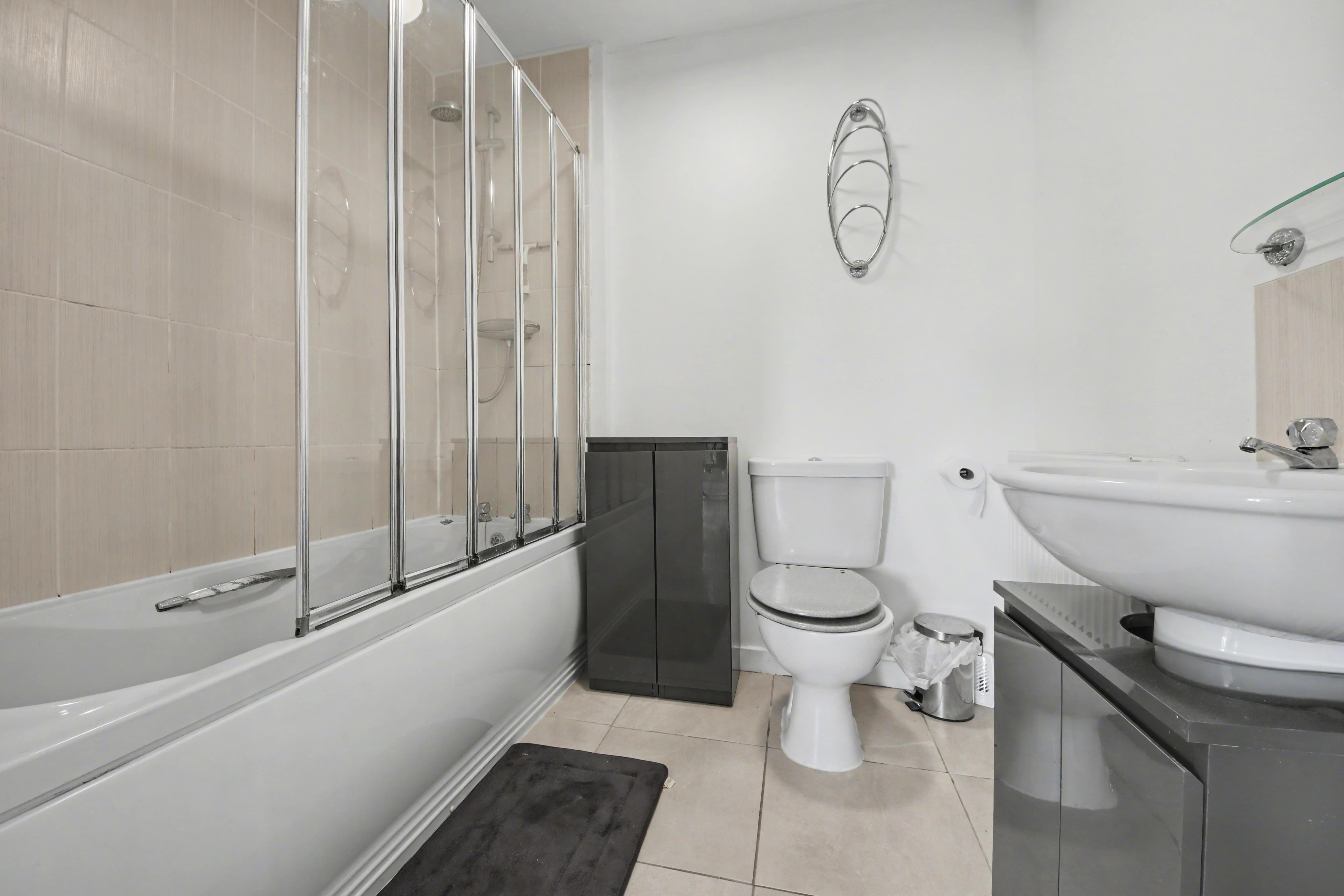 316 Hinkler Road, Thornhill, SO19, photo 2