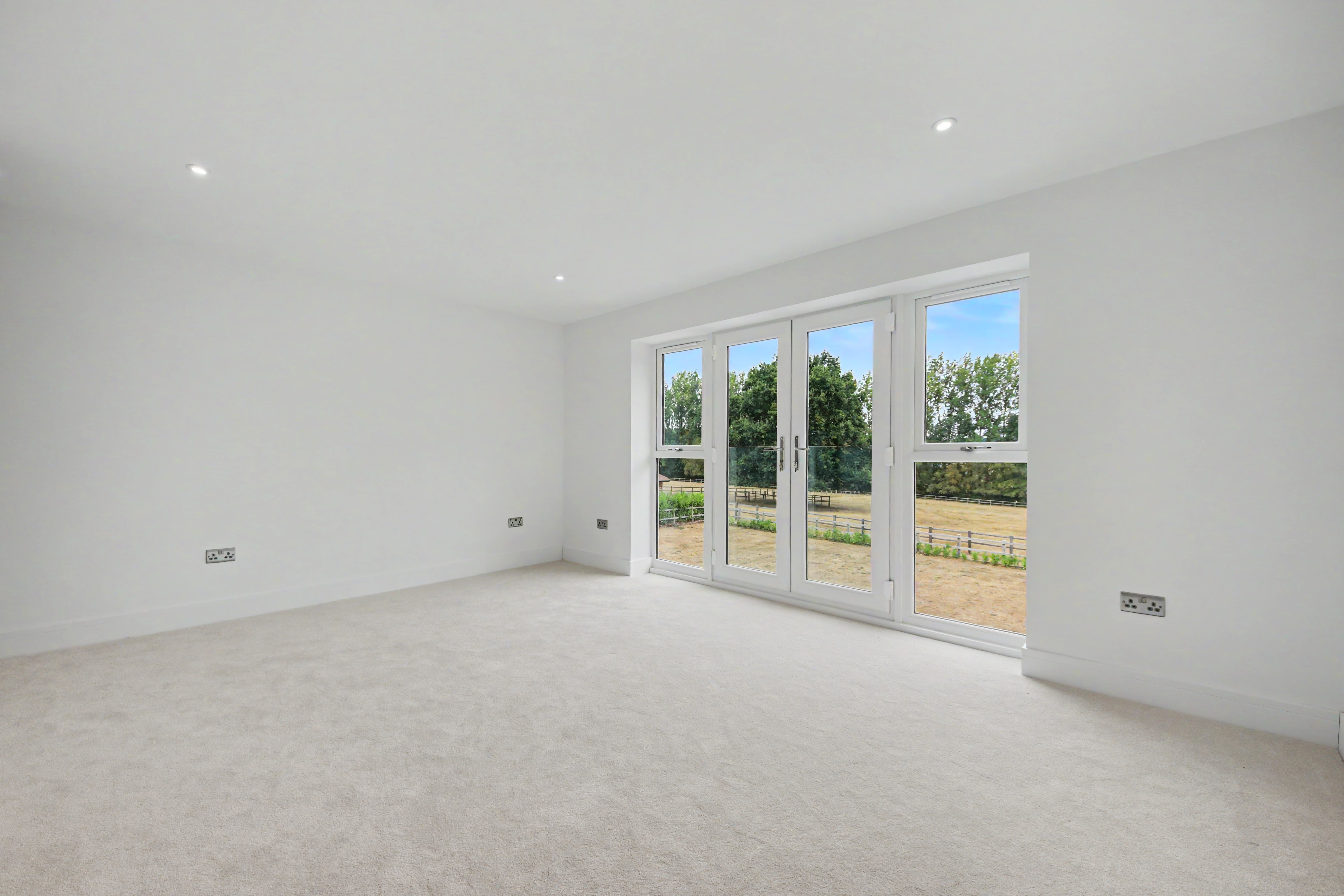 Southwick Road, North Boarhunt, PO17, photo 11