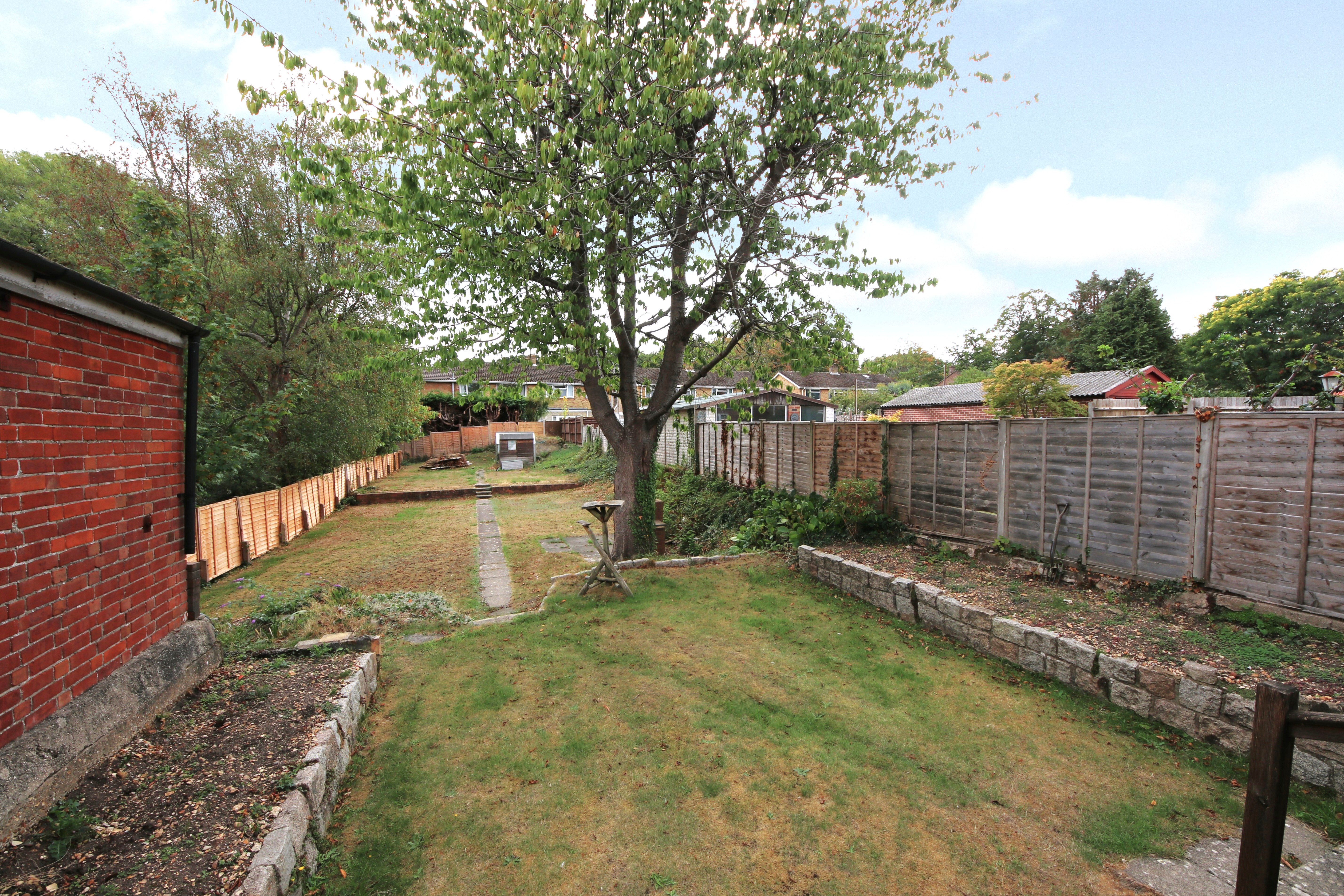 Station Road, Netley Abbey, SO31, photo 2