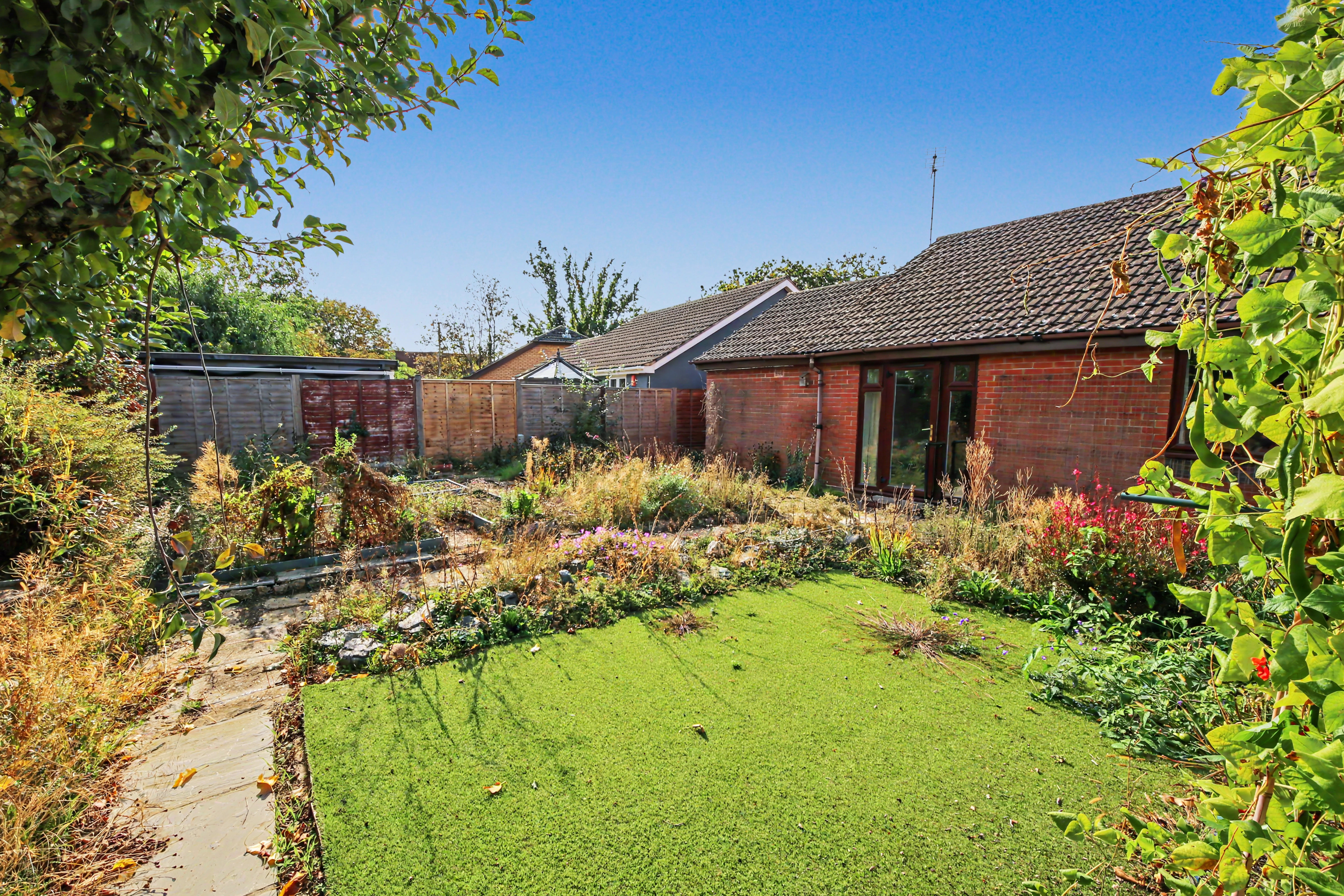 Garratt Close, Hedge End, SO30, photo 12