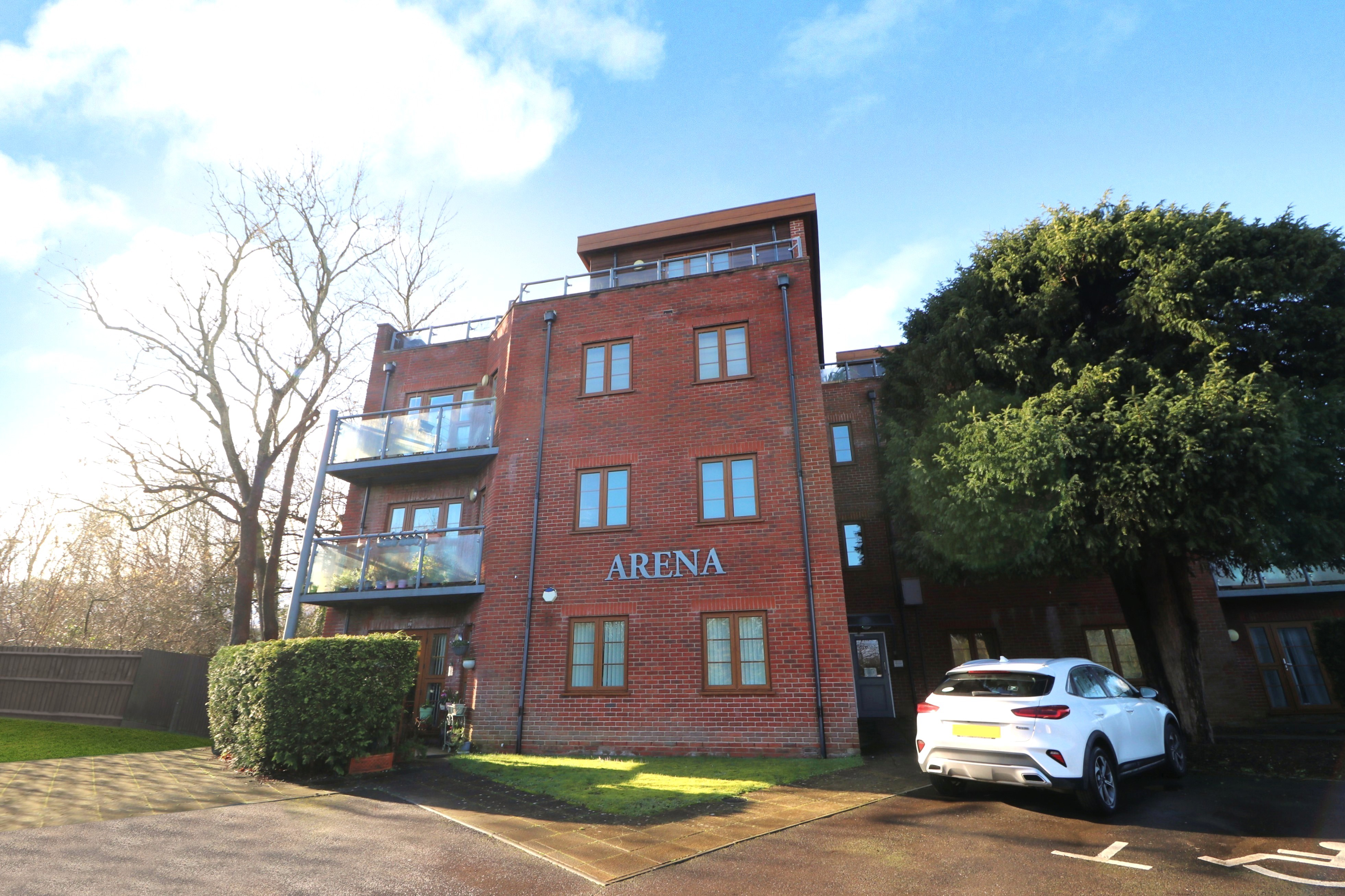 Botley Road, West End, SO30