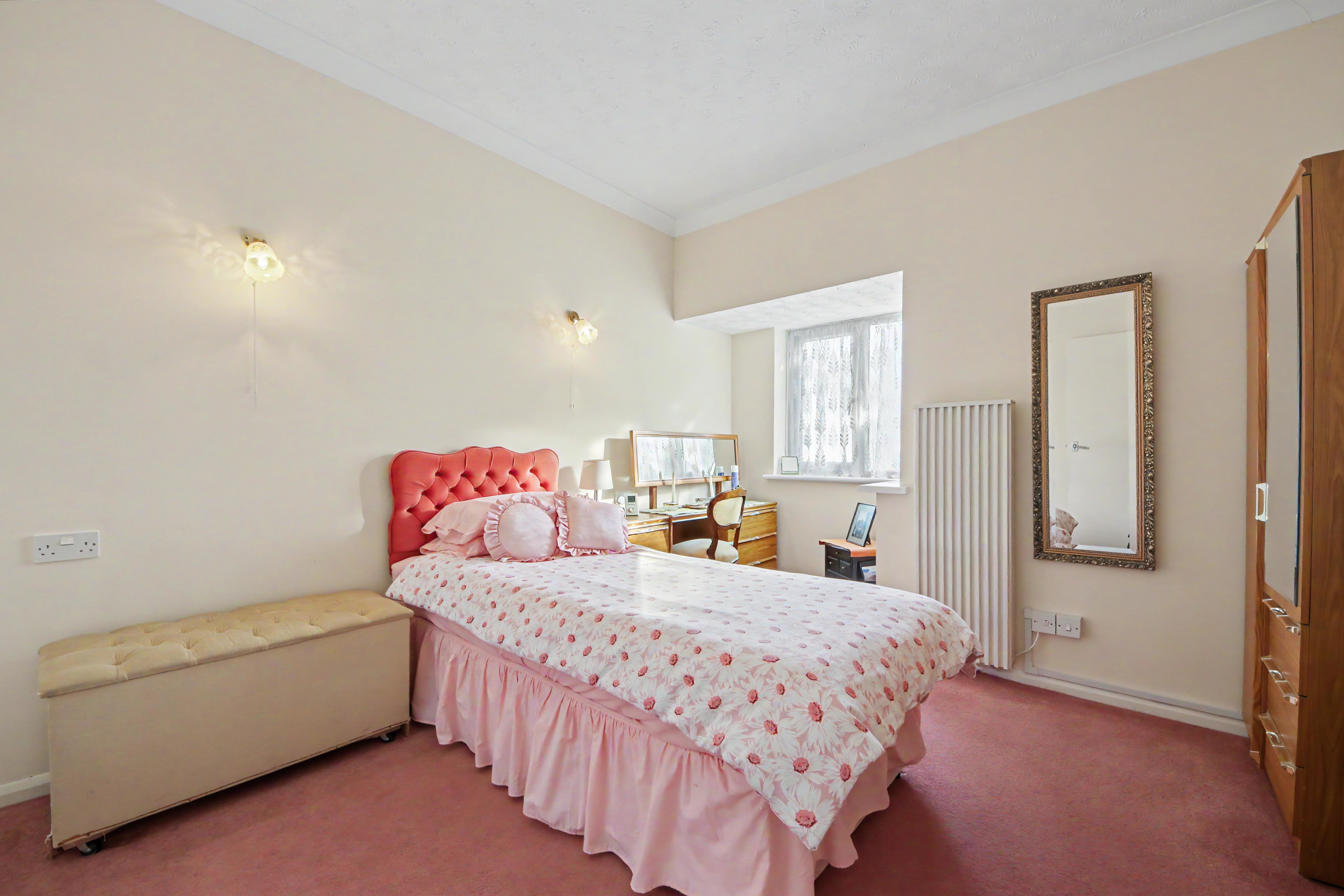 83 St. Annes Road, Woolston, SO19, photo 7