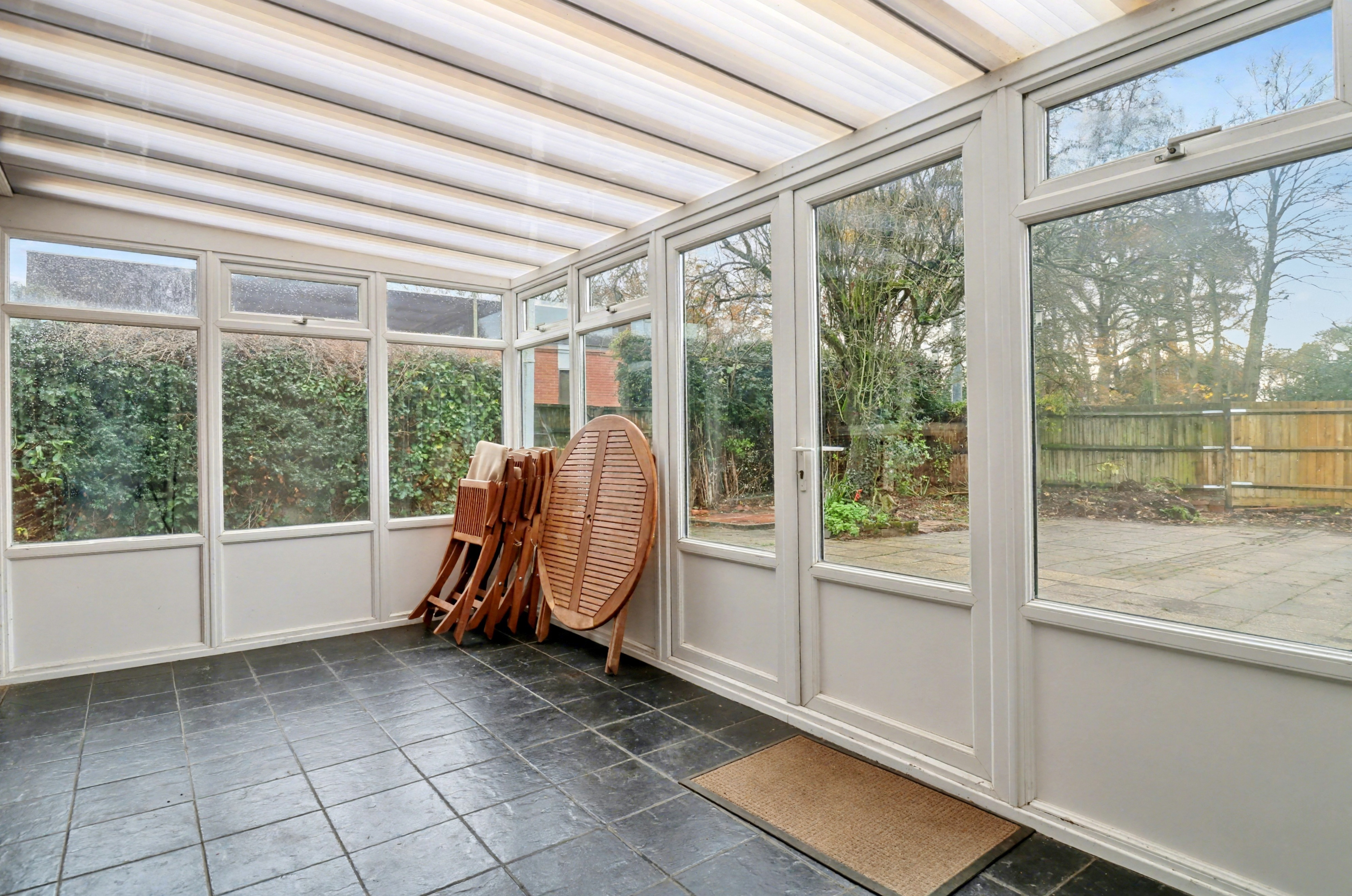 Painswick Close, Sarisbury Green, SO31, photo 8