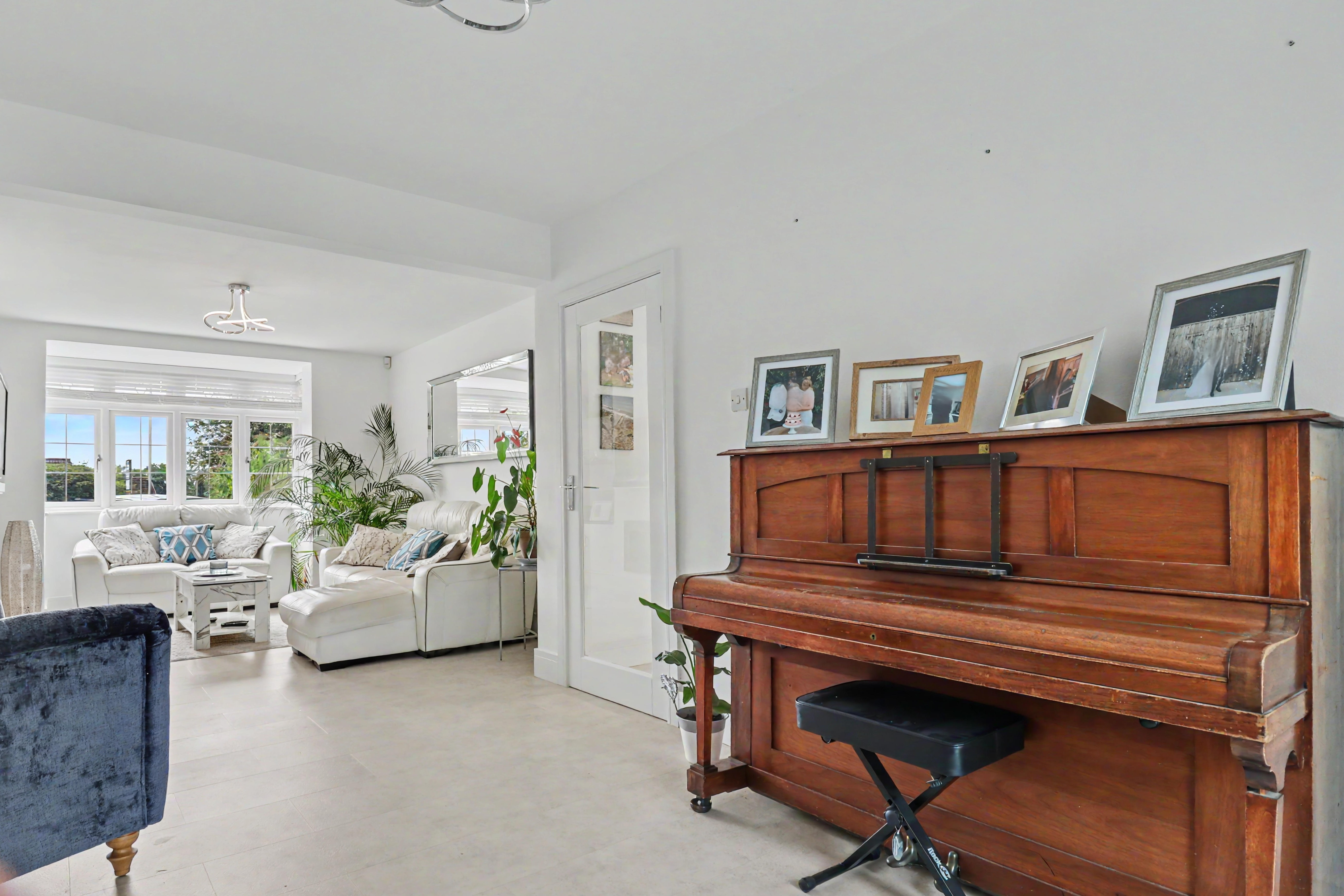 Fair Oak Road, Eastleigh, SO50, photo 3