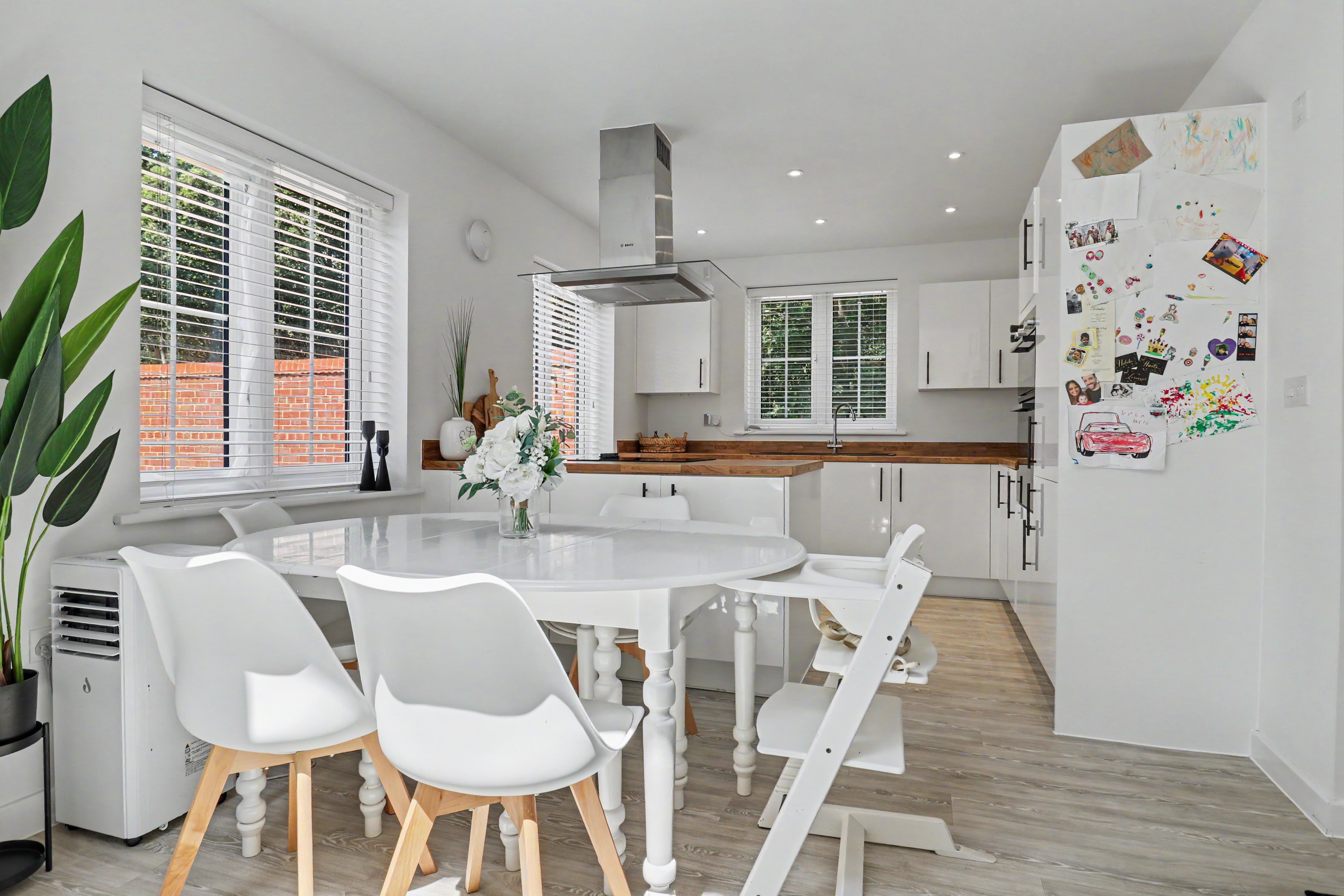 Chiltern Crescent, Fair Oak, SO50, photo 2