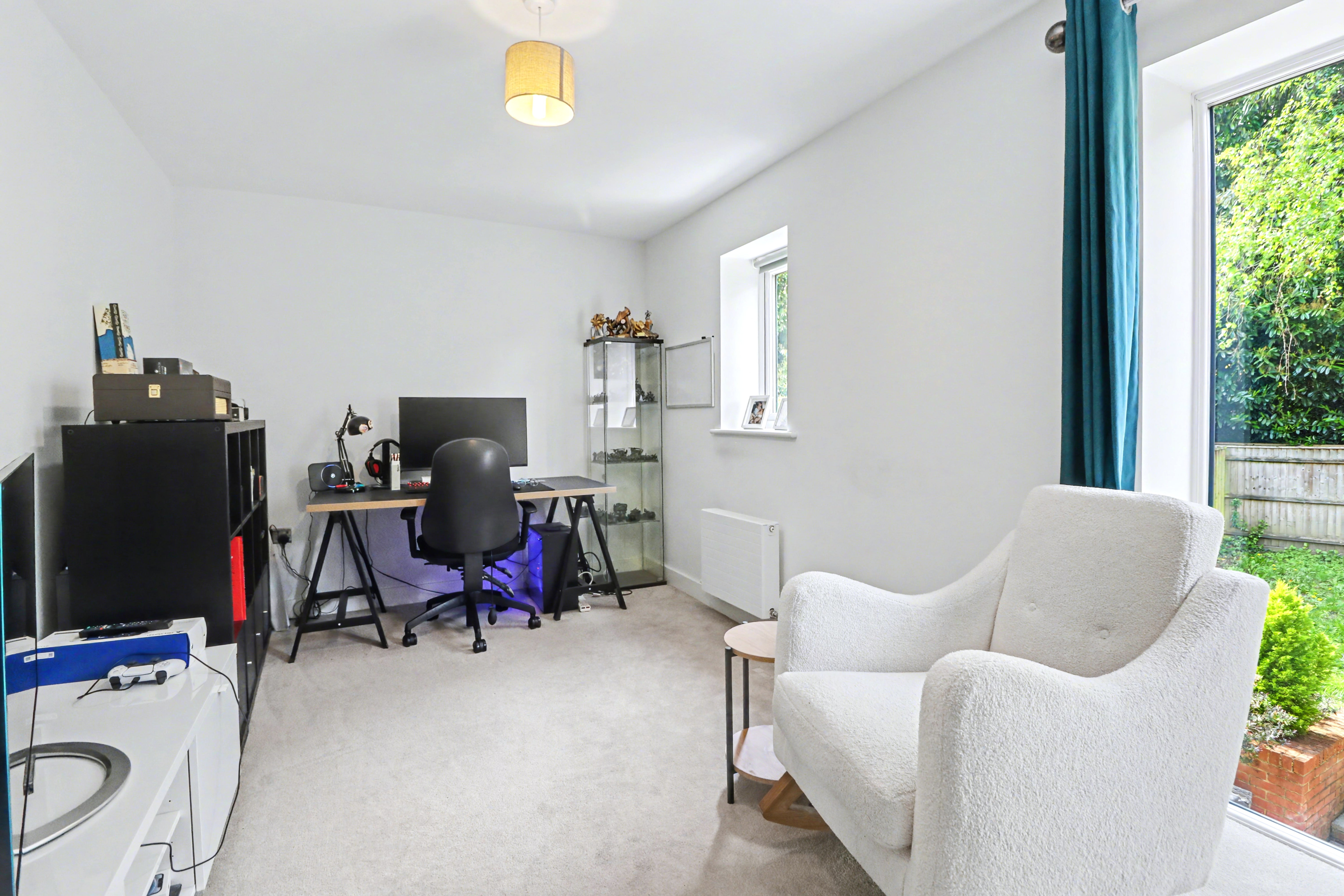 Sundays Hill Close, Hedge End, SO30, photo 11
