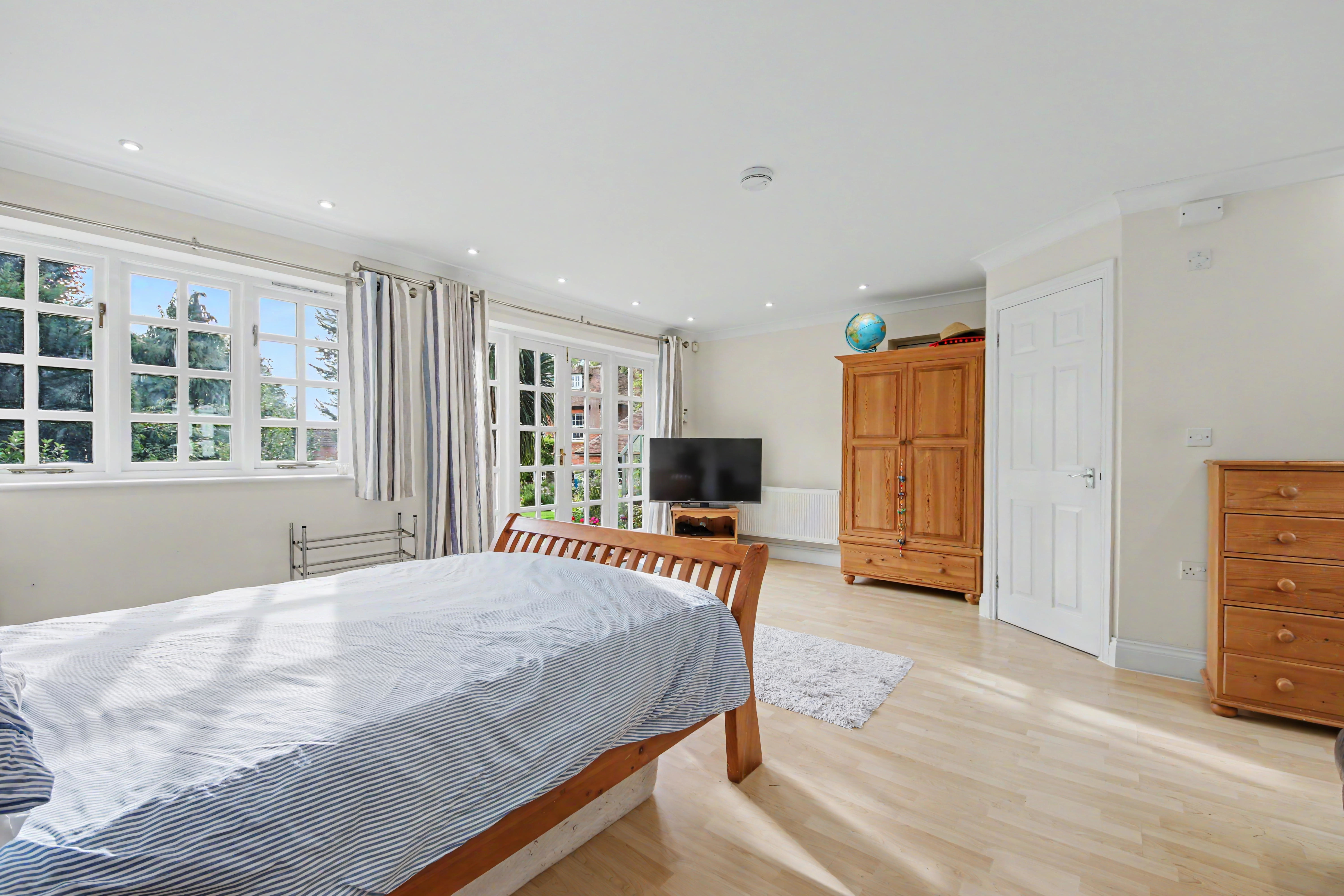 Free Street, Bishops Waltham, SO32, photo 24